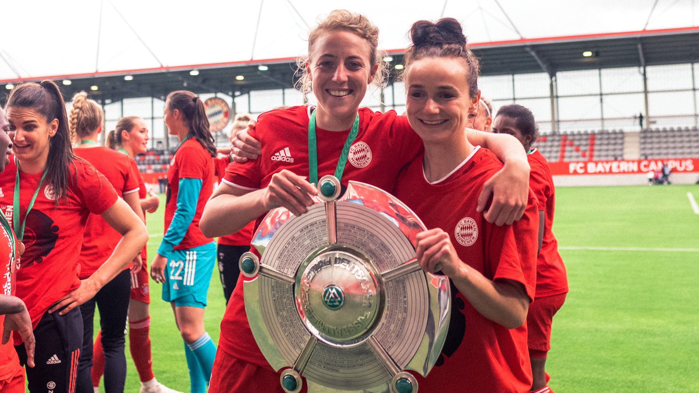 Carolin Simon FC Bayern Lina Magull