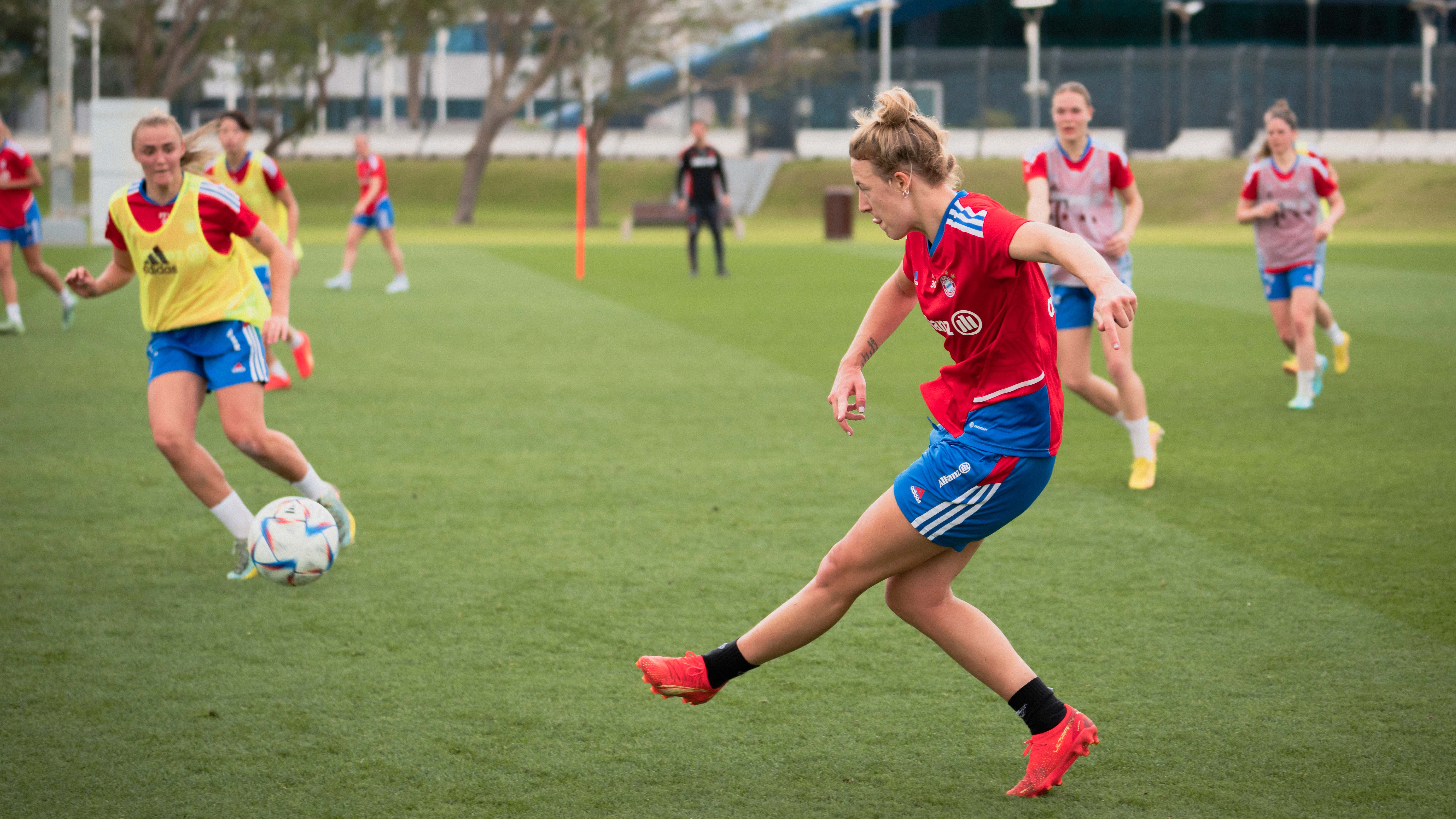 FC Bayern Frauen Trainingslager Carolin Simon