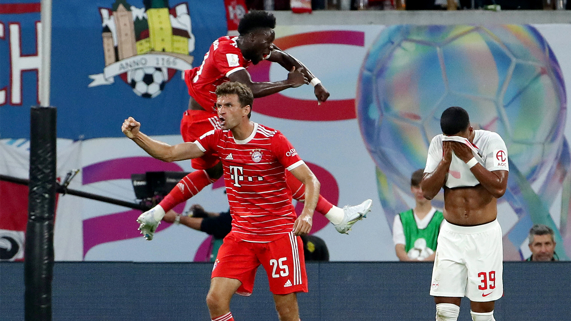 FC Bayern celebration RB Leipzig