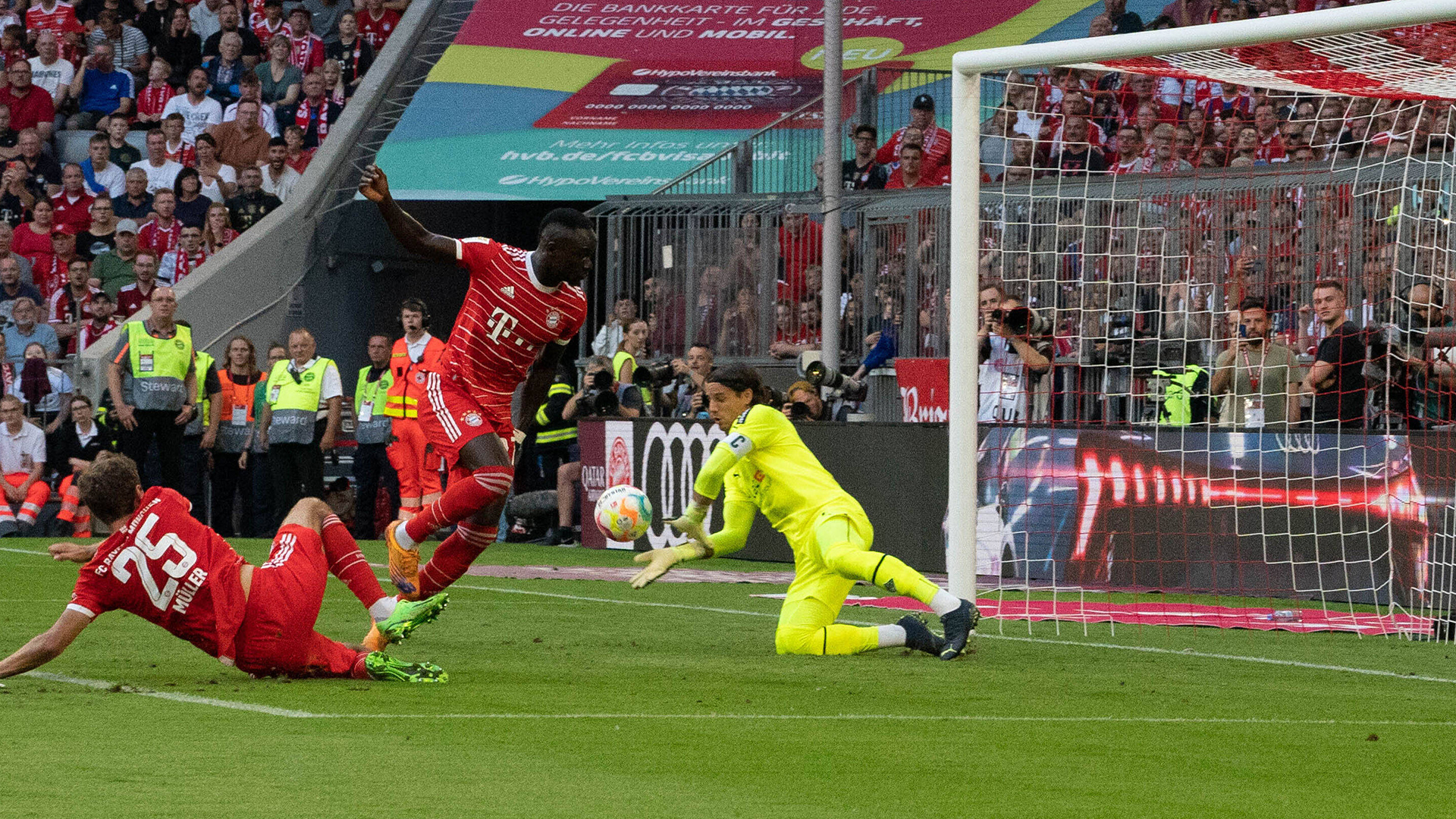 230119-paraden-yann-sommer-fc-bayern-ima