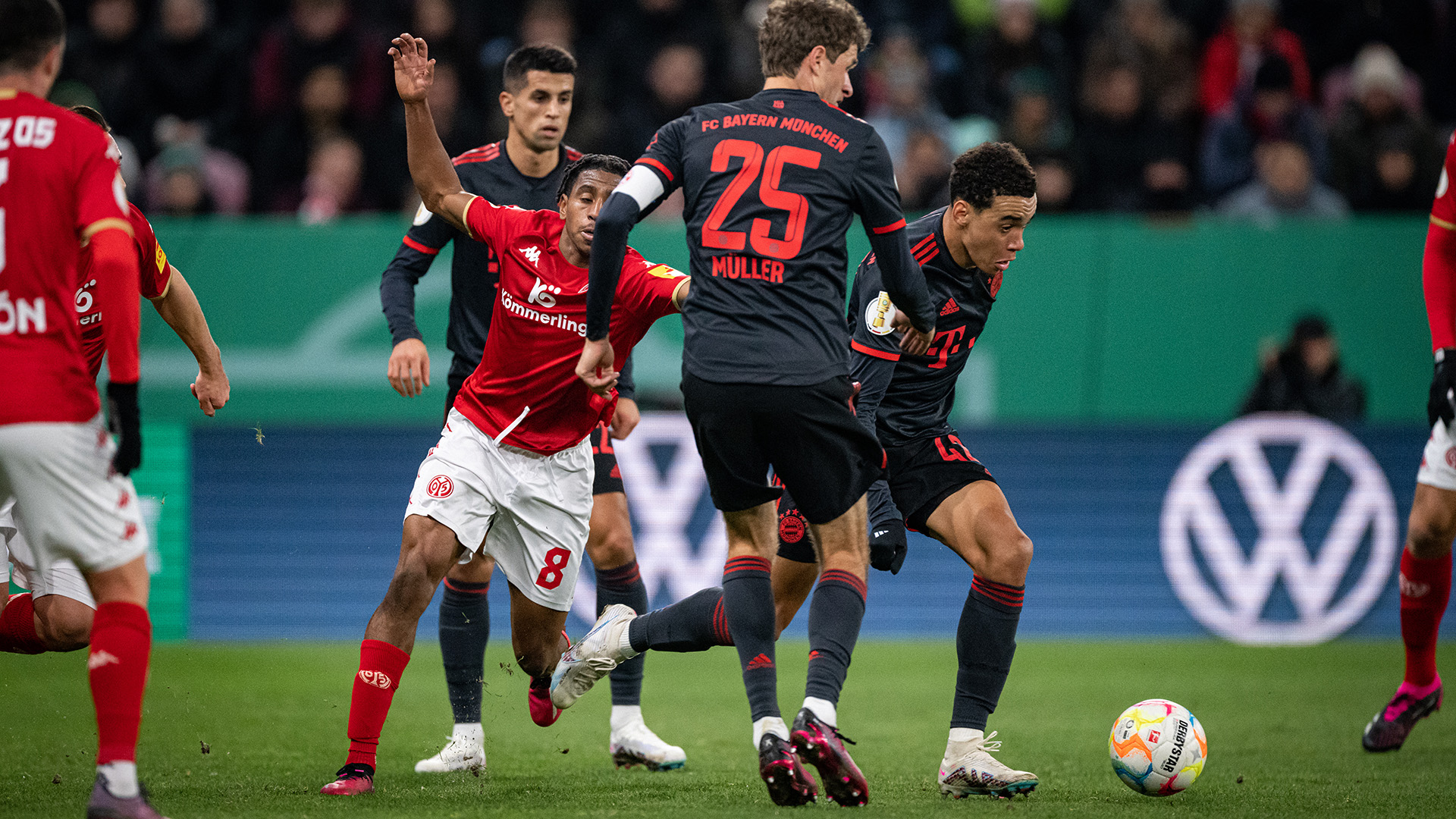 01-dfb-pokal-mainz05-fcb-230201-mel