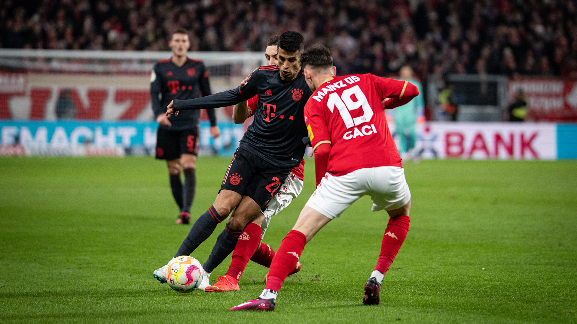 20-dfb-pokal-mainz05-fcb-230201-mel