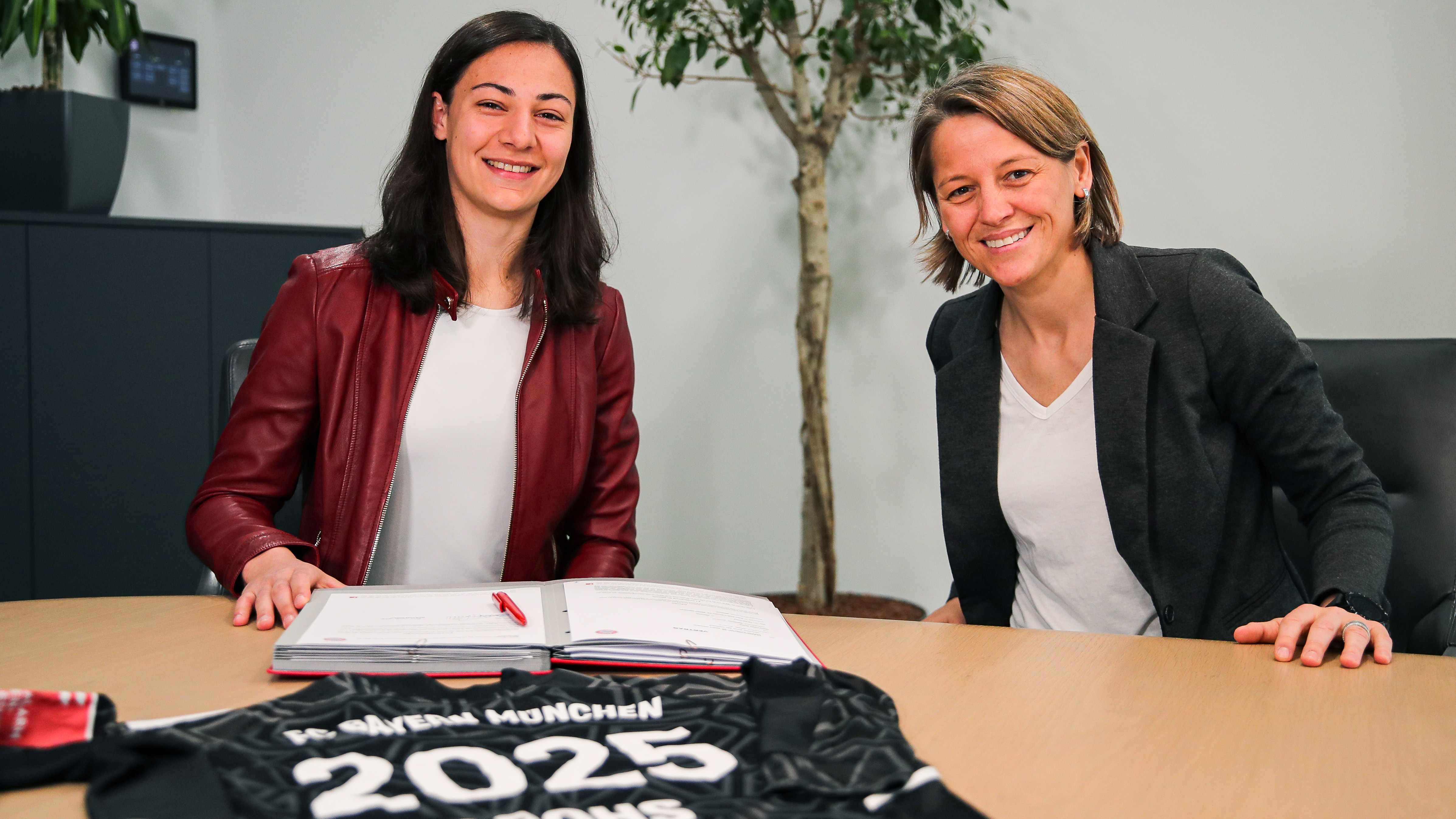 Mala Grohs, FC Bayern Frauen