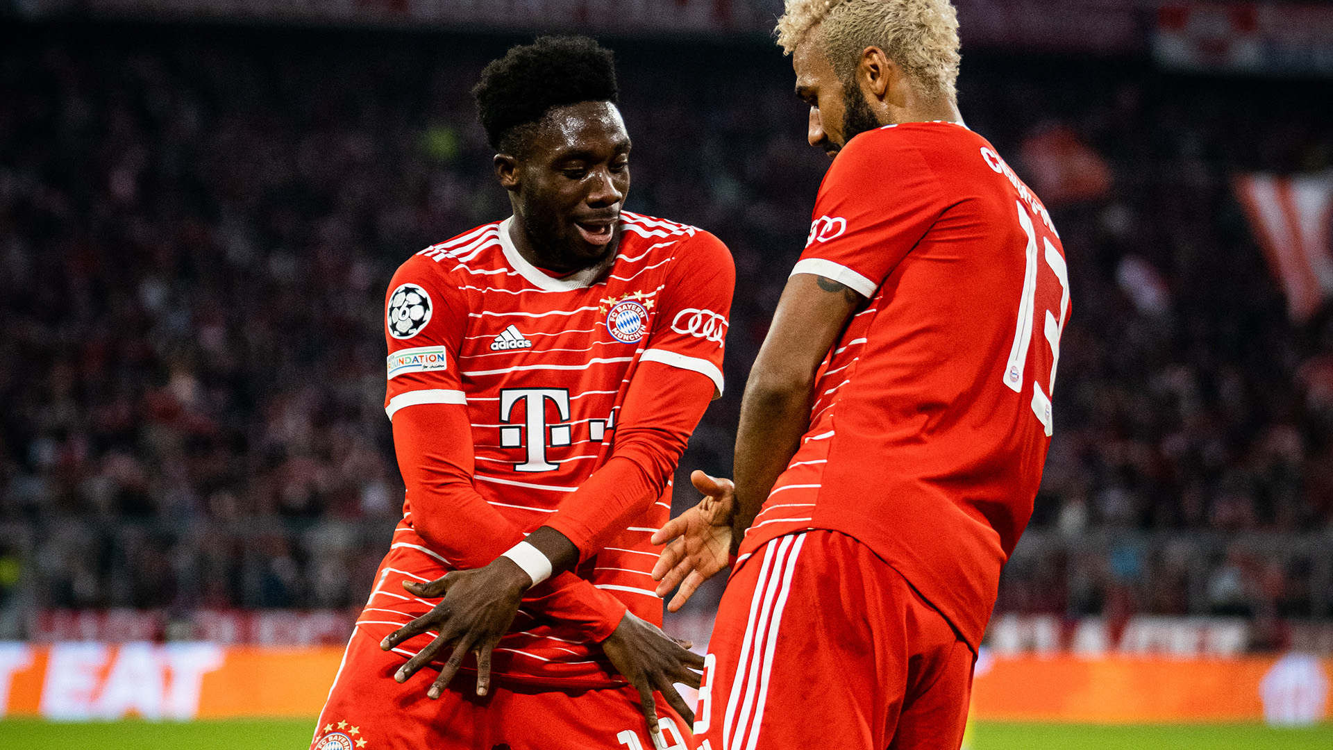 FC Bayern Alphonso Davies Eric Maxim Choupo-Moting