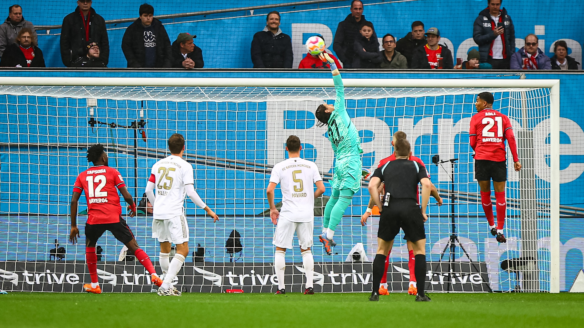 04-leverkusen-fcbayern-230317-ima