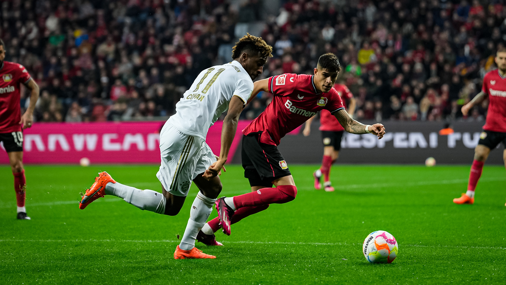 16-leverkusen-fcbayern-230317-mel