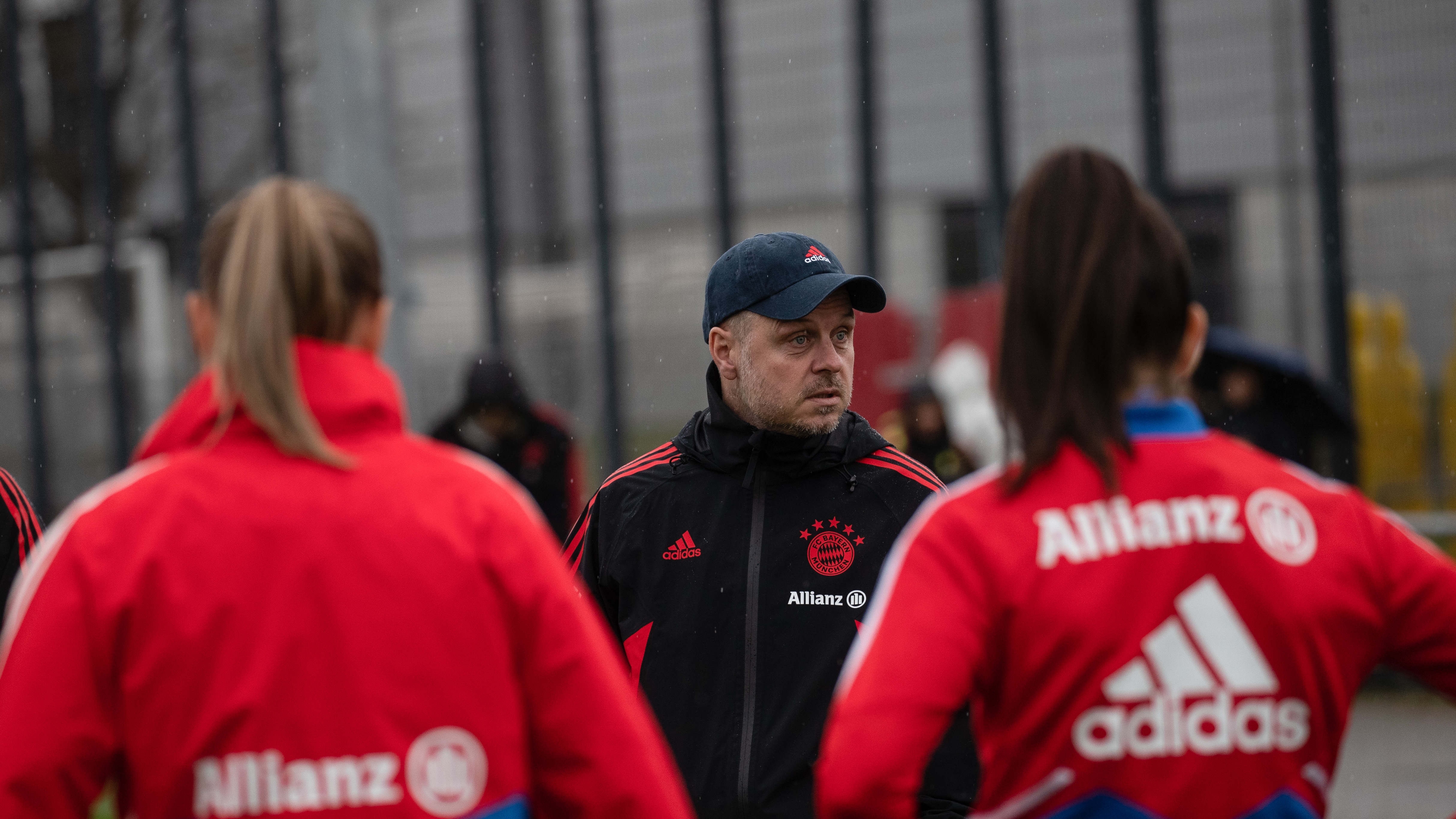 FC Bayern Frauen, Alexander Straus