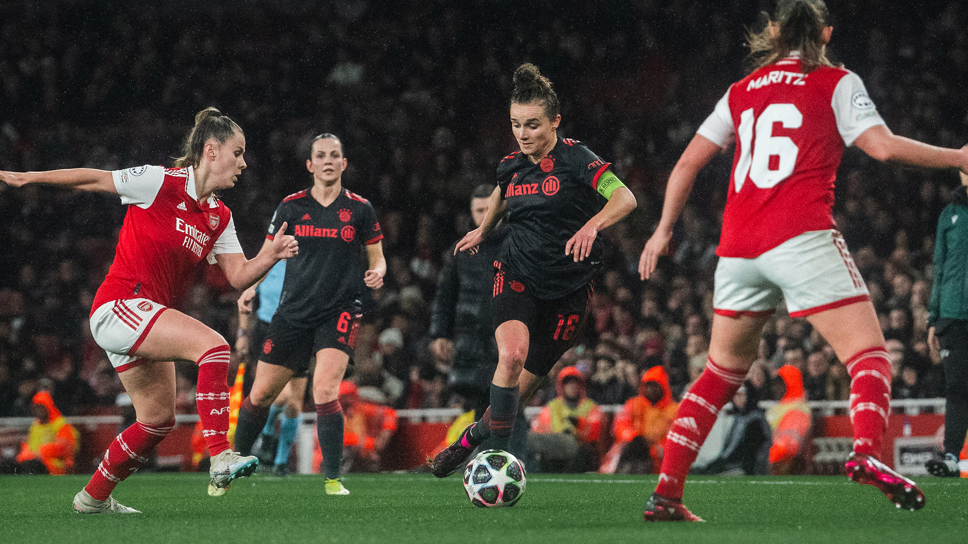 FC Bayern Frauen, Arsenal WFC