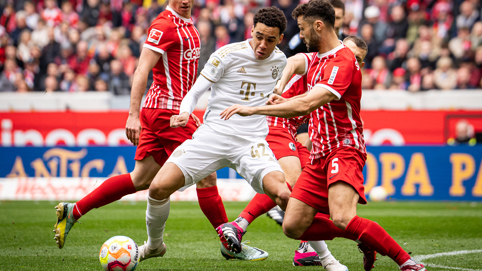 02-scfreiburg-fcbayern-230408-mel