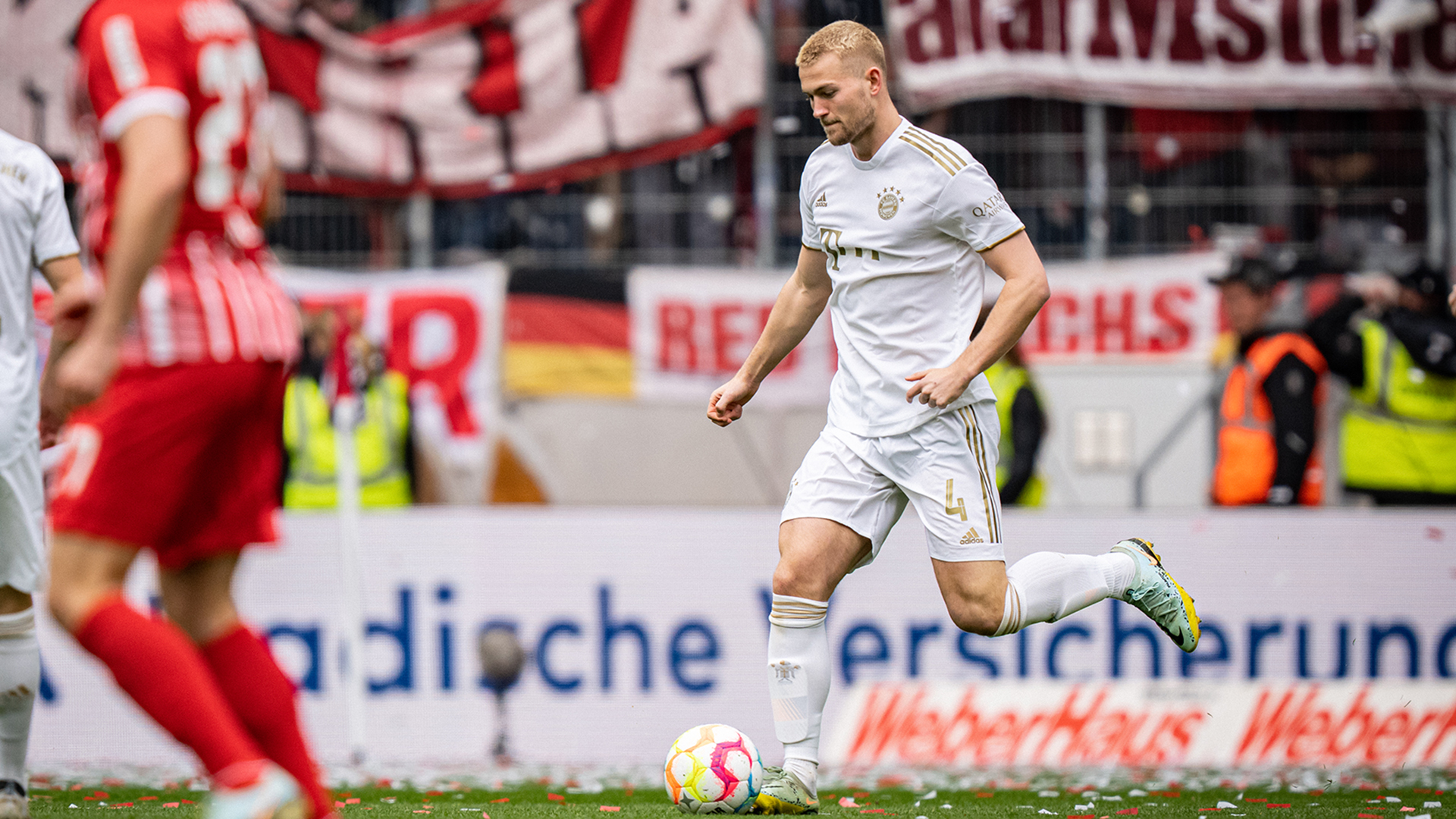 11-scfreiburg-fcbayern-230408-mel