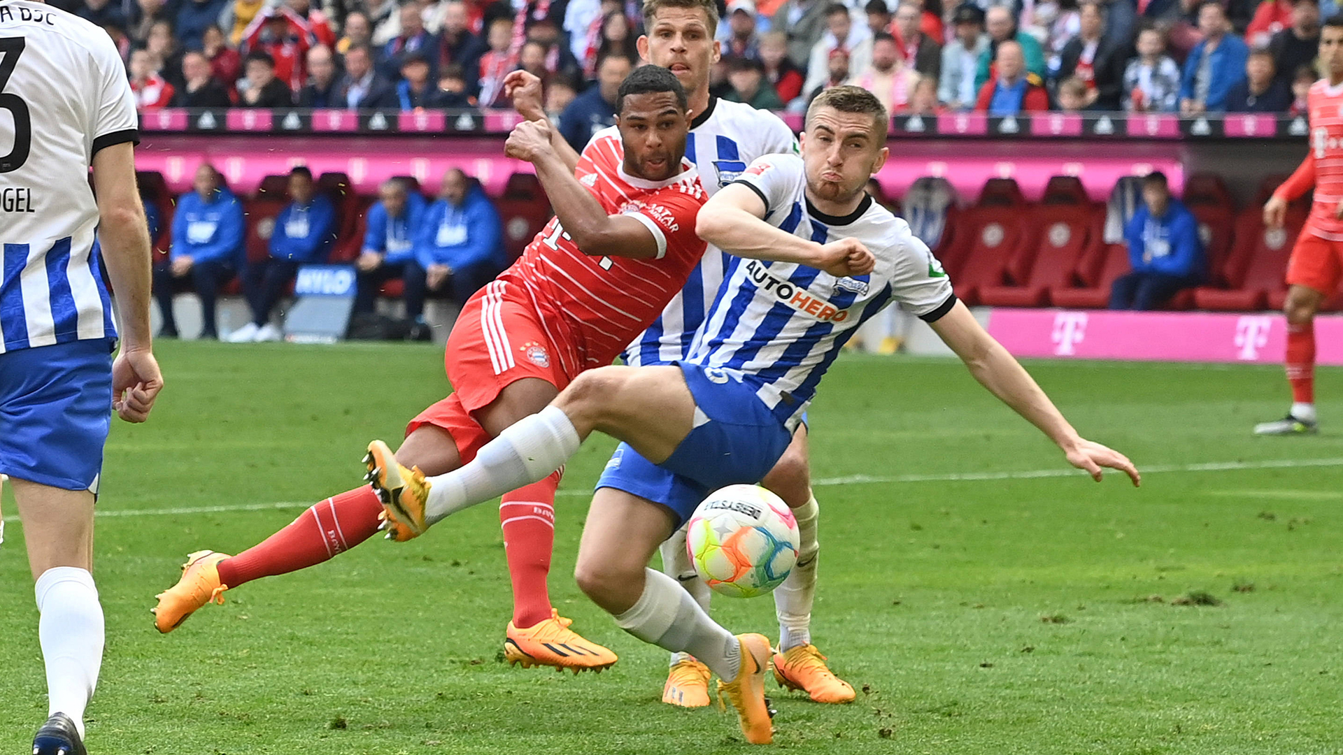 11-fcbayern-herthabsc-230430-mel