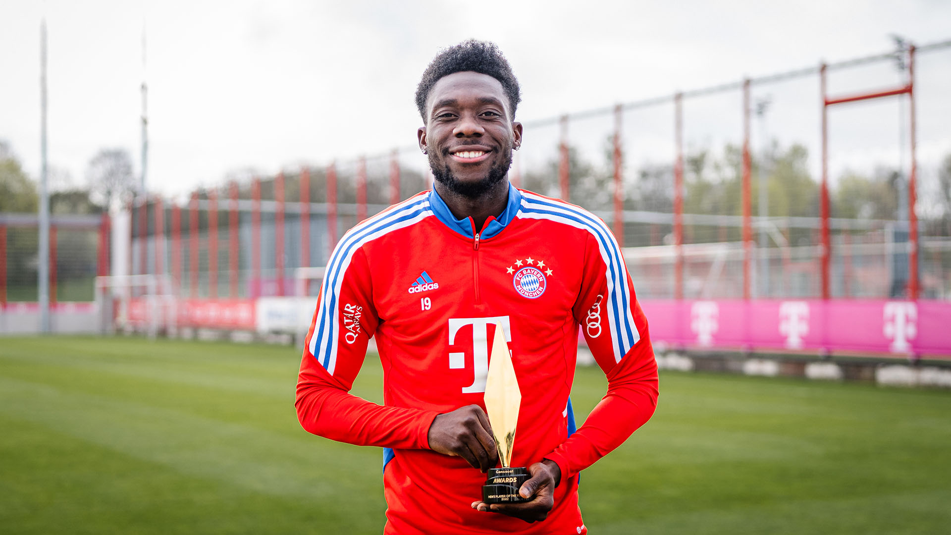 Alphonso Davies, FC Bayern