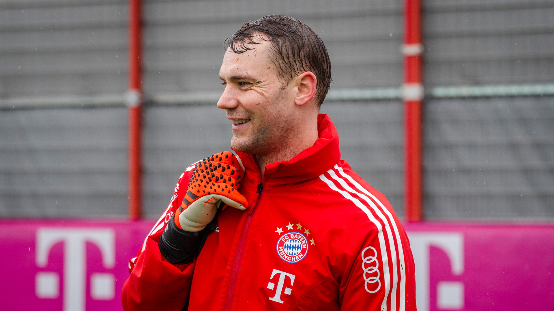 01-manuel-neuer-110523-mel