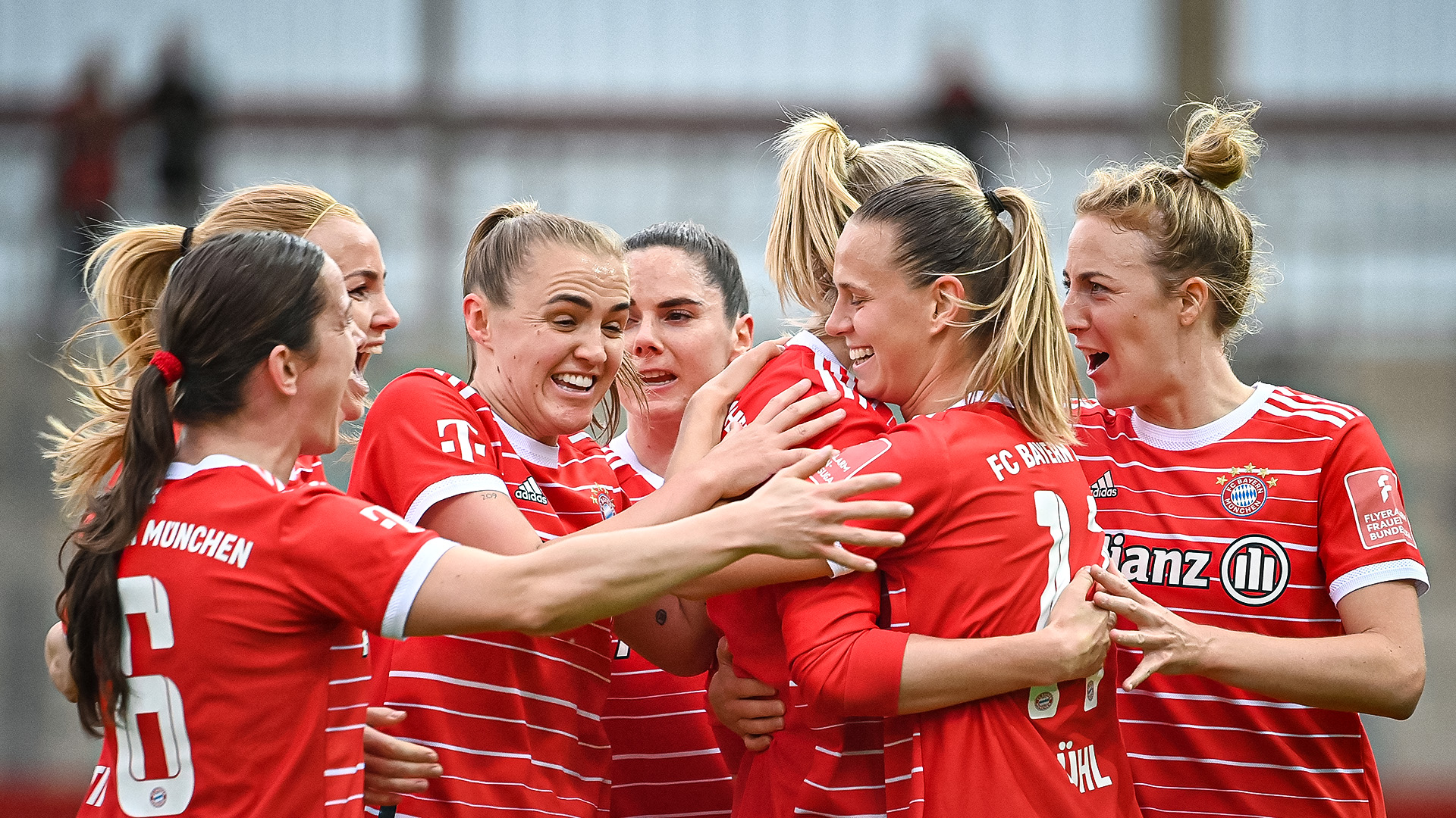 FC Bayern Frauen, Jubel