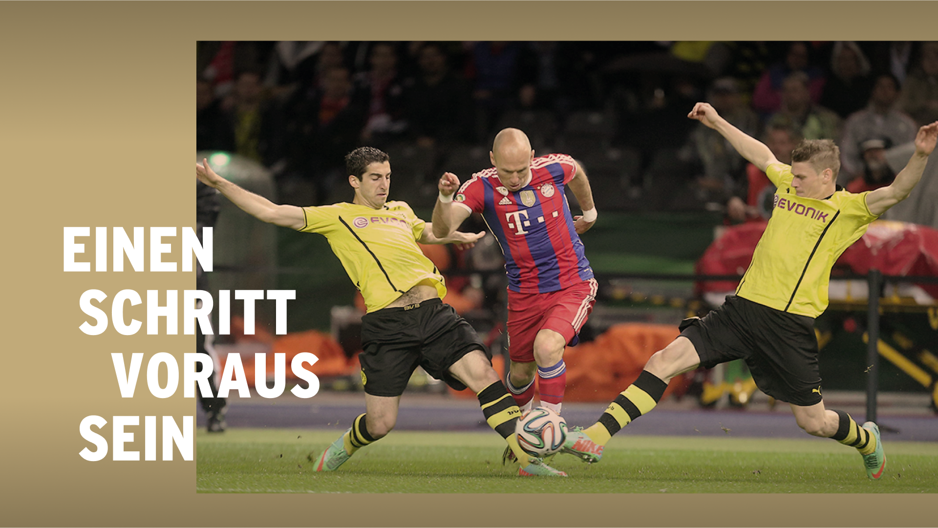 Arjen Robben regateando contra el Dortmund