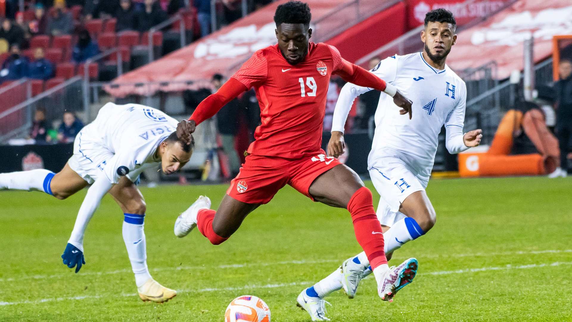 Alphonso Davies Canadá