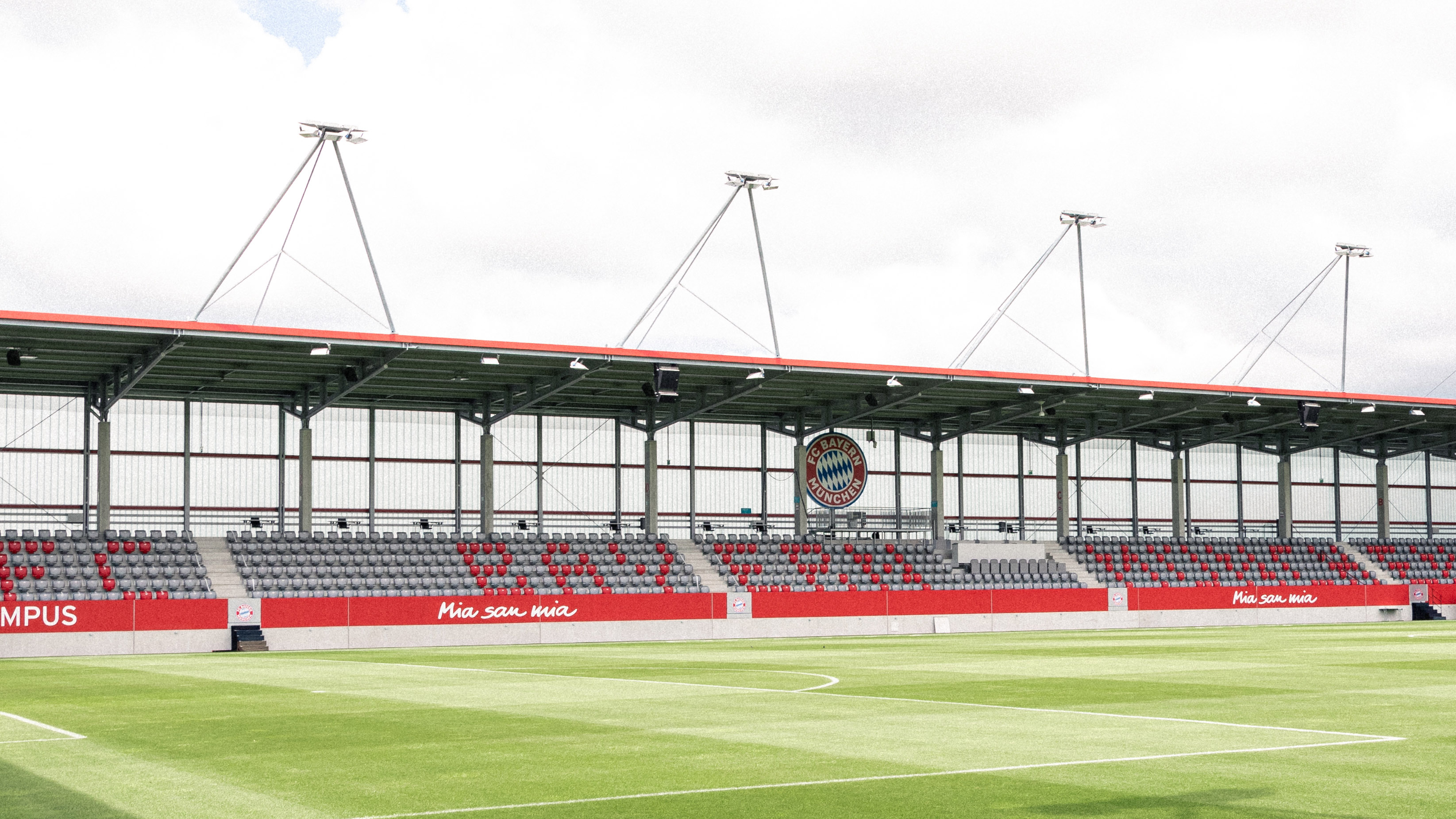 FC Bayern Campus, Trainerbesetzung