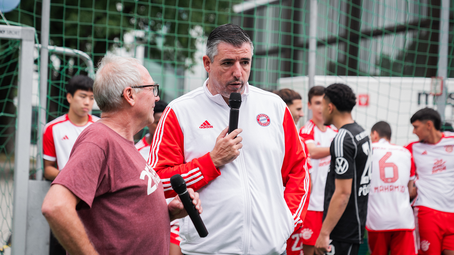 Roy Makaay FC Bayern World Squad buntkicktgut