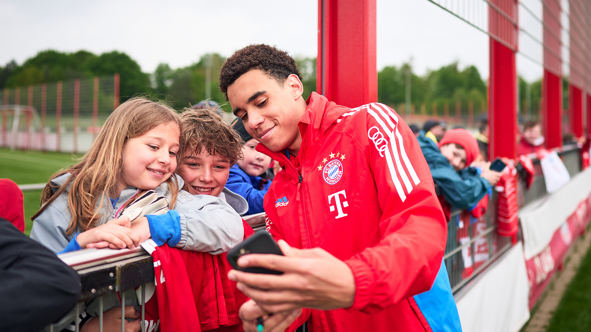 Jamal Musiala, Fans, FC Bayern