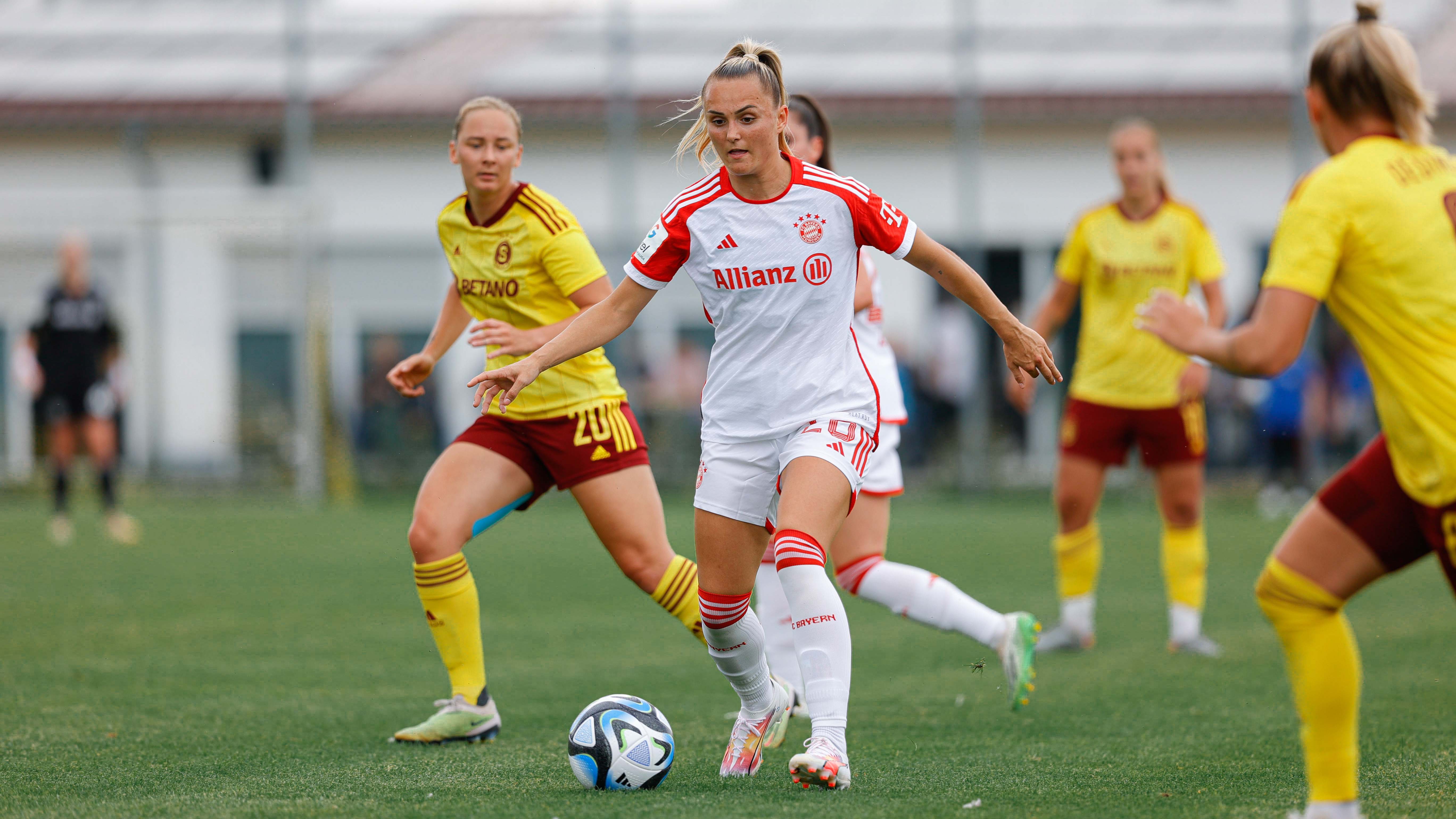 FC Bayern Frauen, Samm Kerr