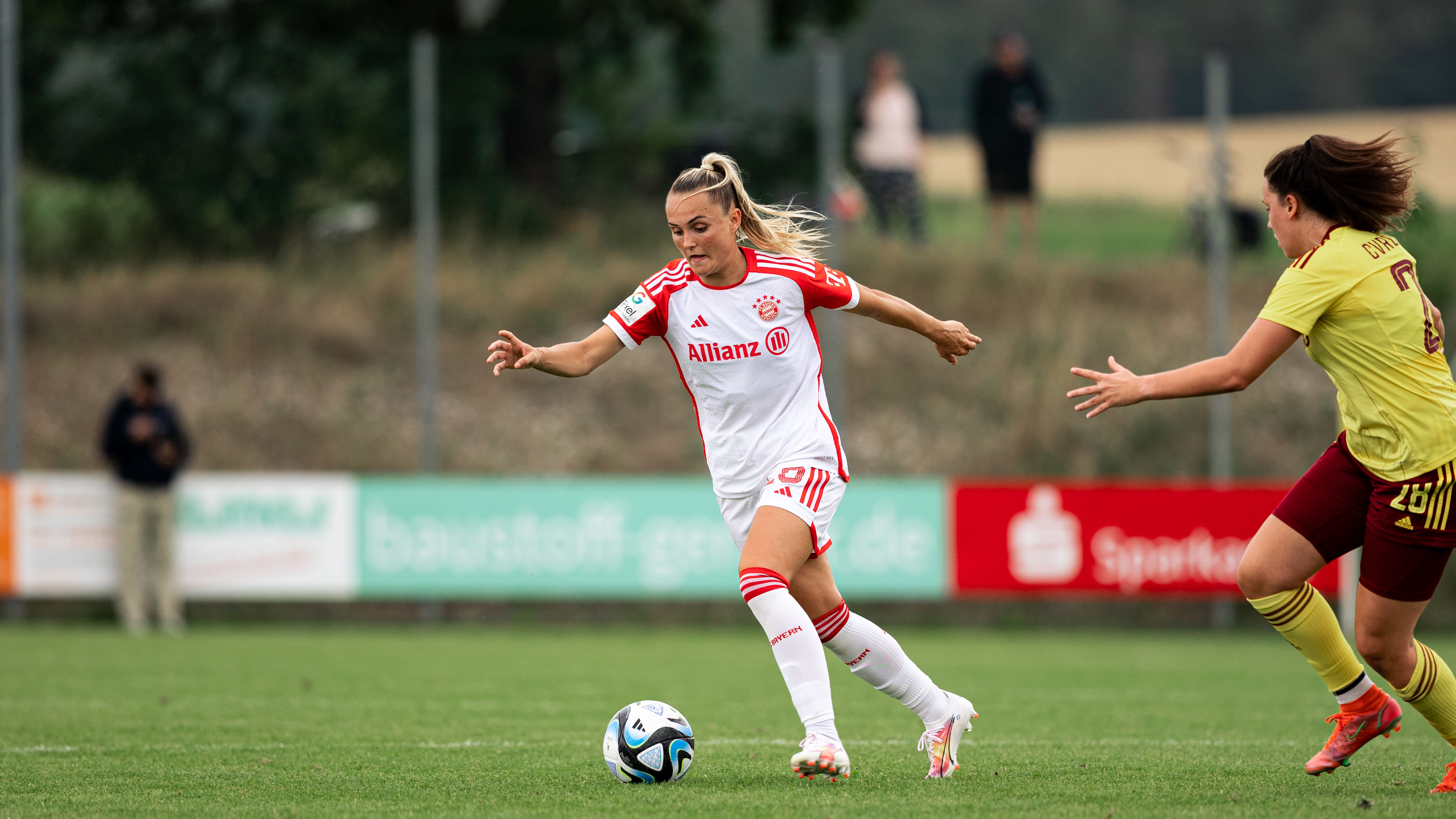 FC Bayern Frauen, Sam Kerr