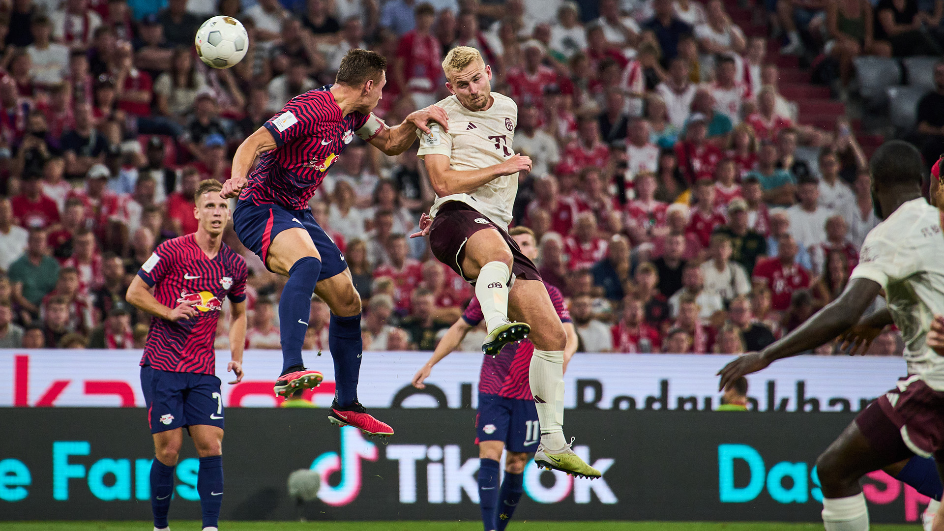 13-supercup-fcbayern-rbleipzig-230812-mel