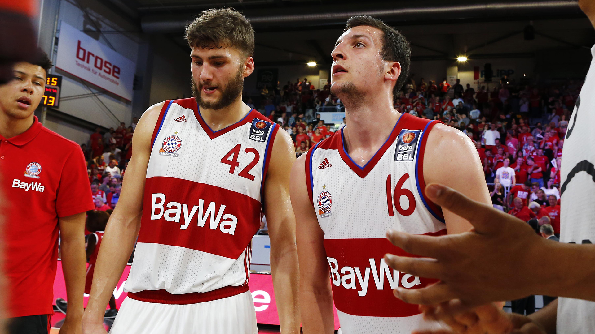 Maxi Kleber und Paul Zipser im FCBB Trikot