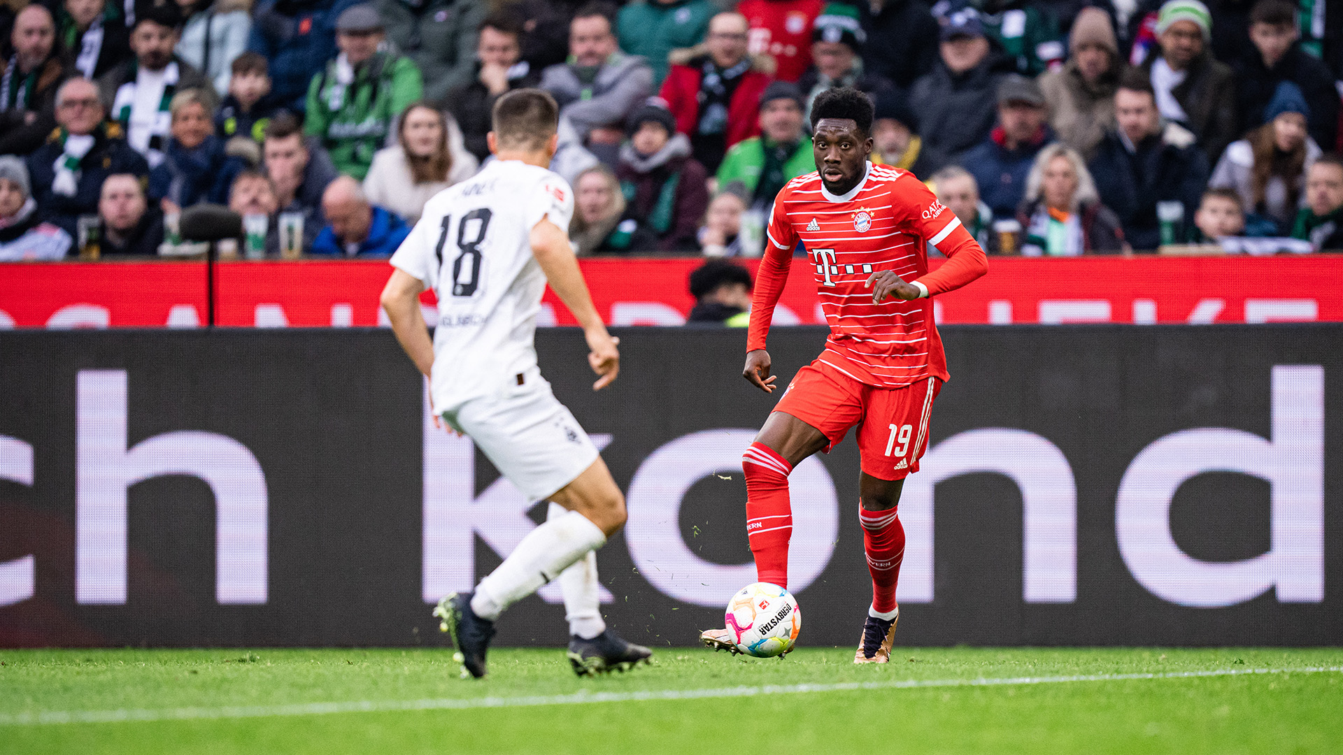 FC Bayern, , Borussia Mönchengladbach, Alphonso Davies