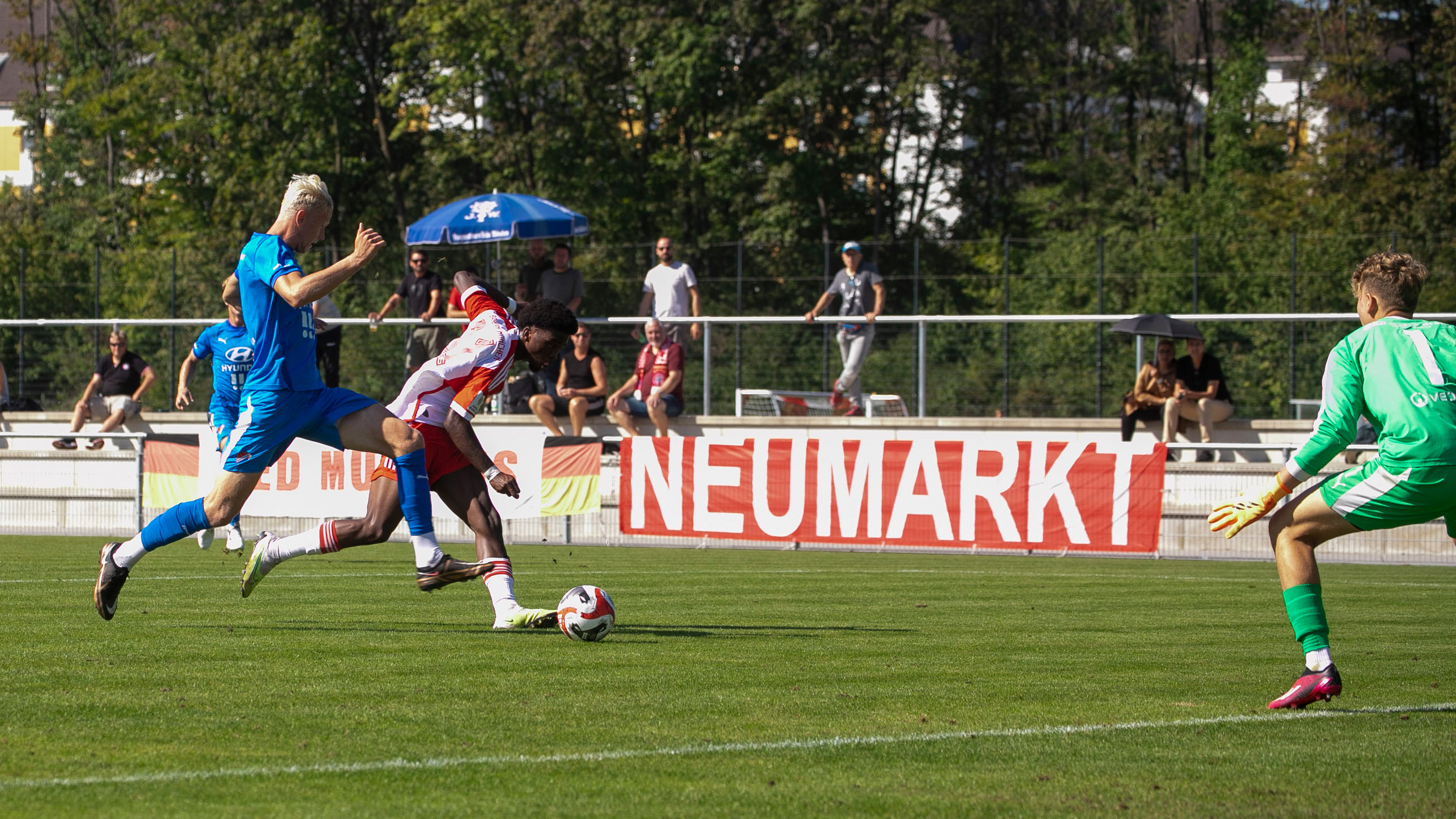 FC Bayern U19, Michael Scott