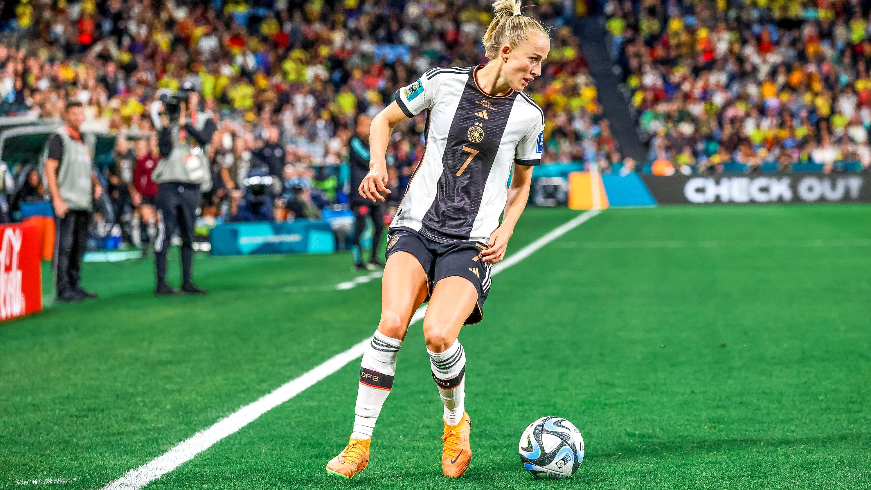 FC Bayern Frauen Laenderspiel Lea Schüller DFB