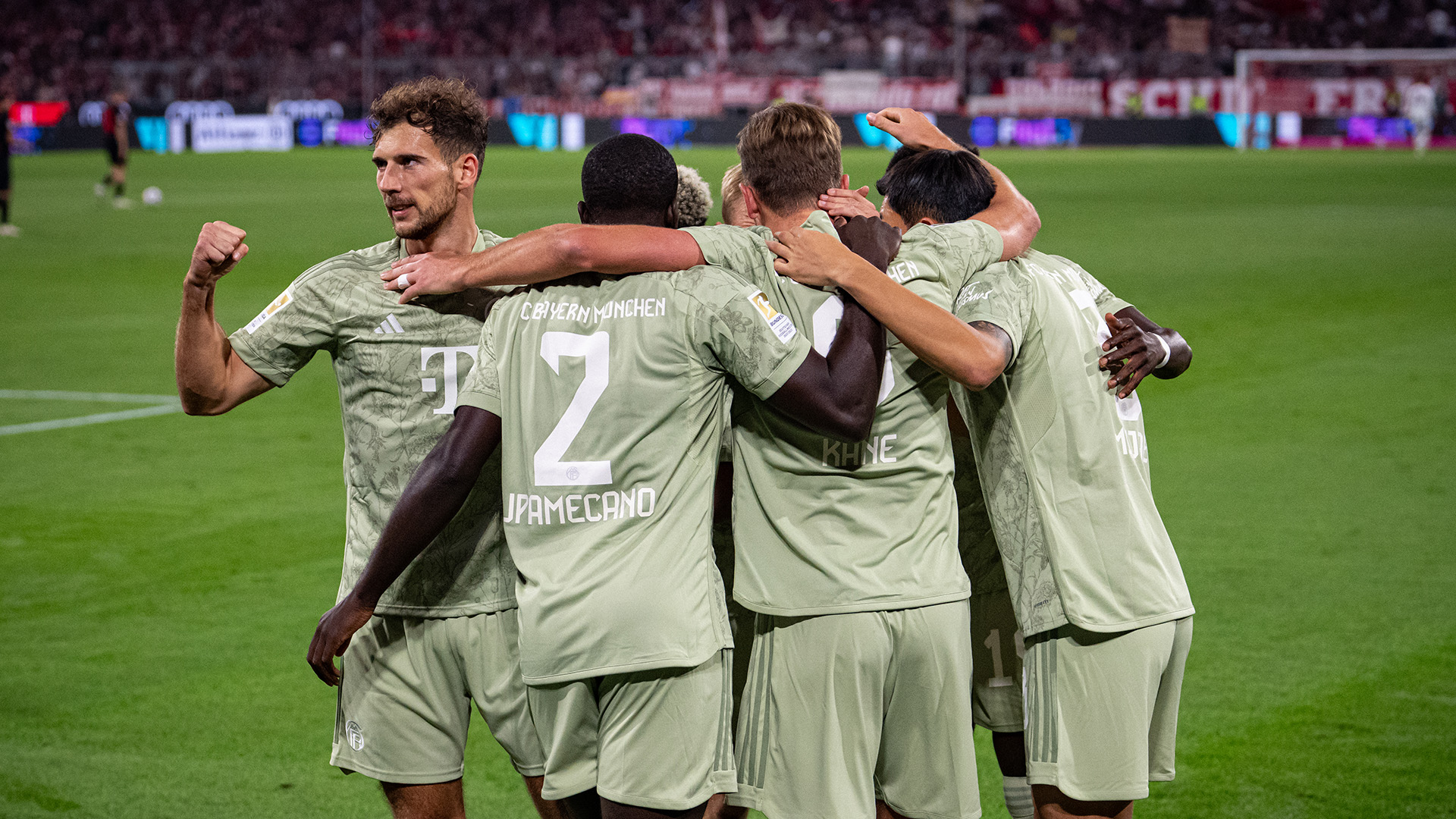 04-fcbayern-leverkusen-230915-mel