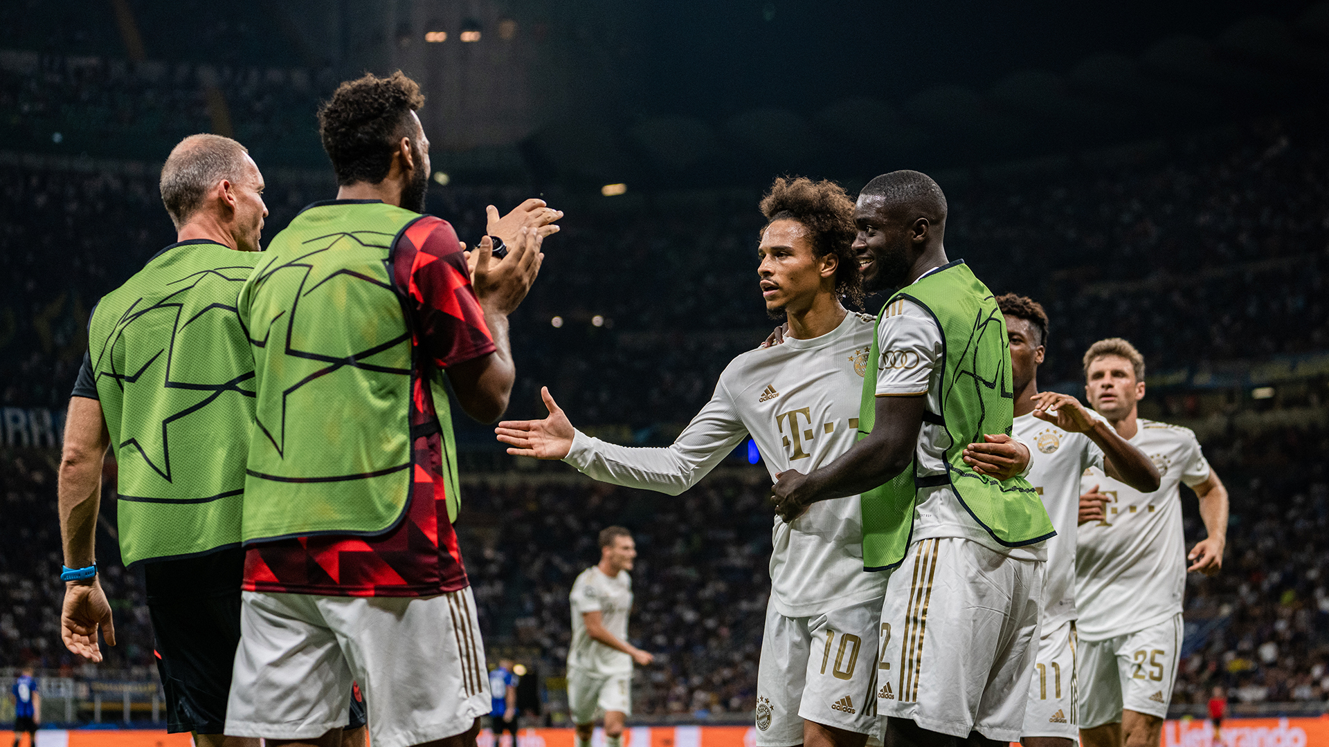 Celebration Leroy Sané FC Bayern