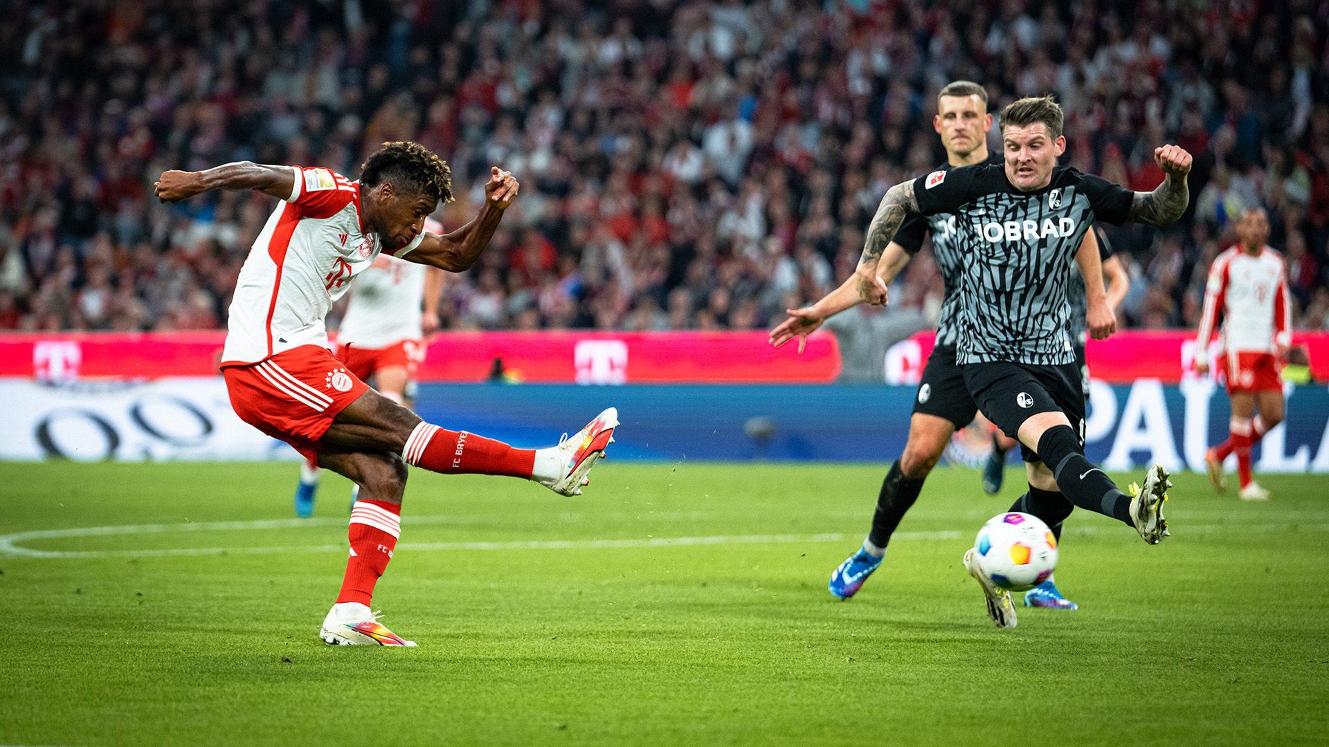 FC Bayern Schuss Coman