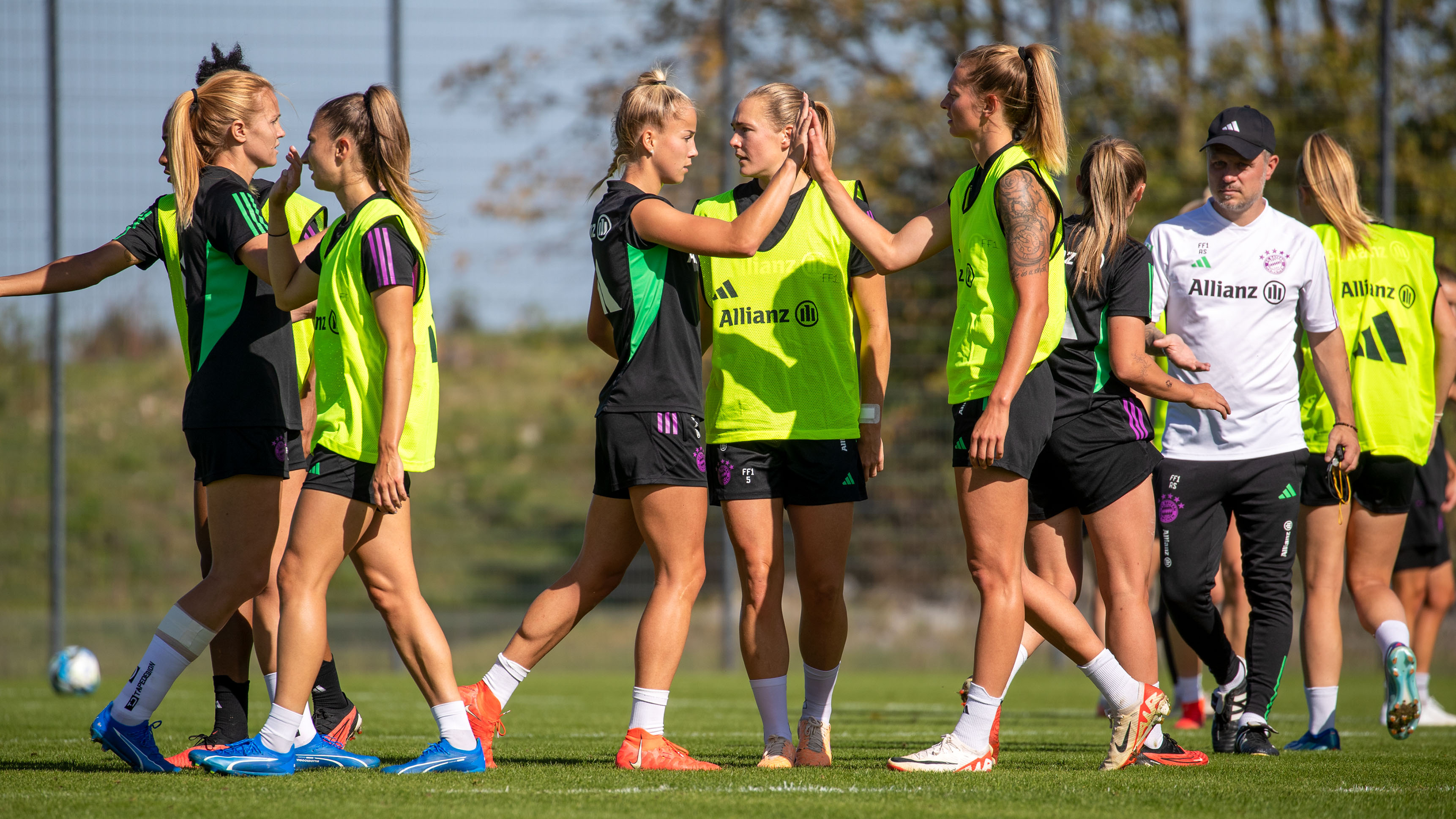 FC Bayern Frauen, Eintracht Frankfurt