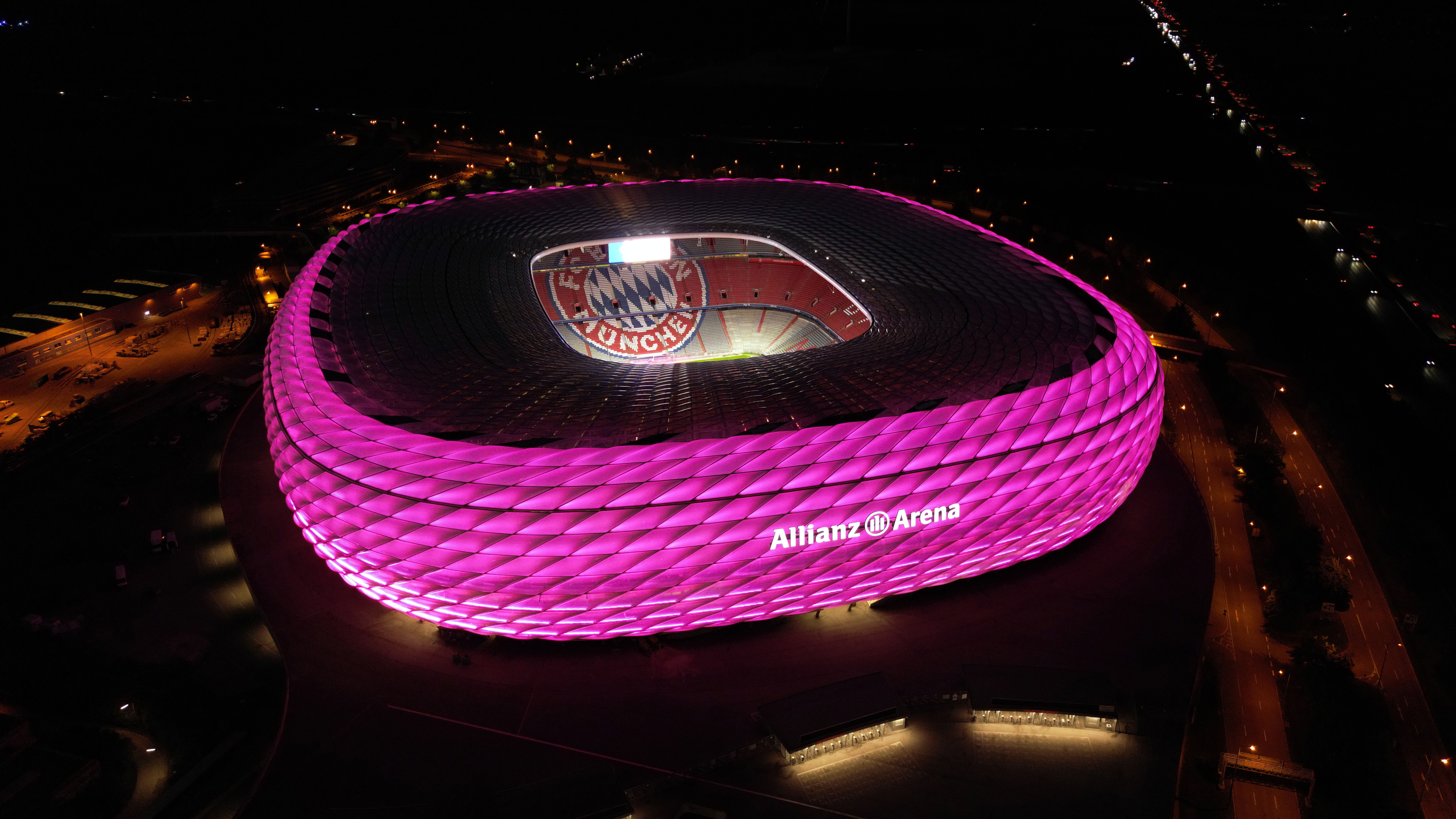 231012-allianzarena-pink-169