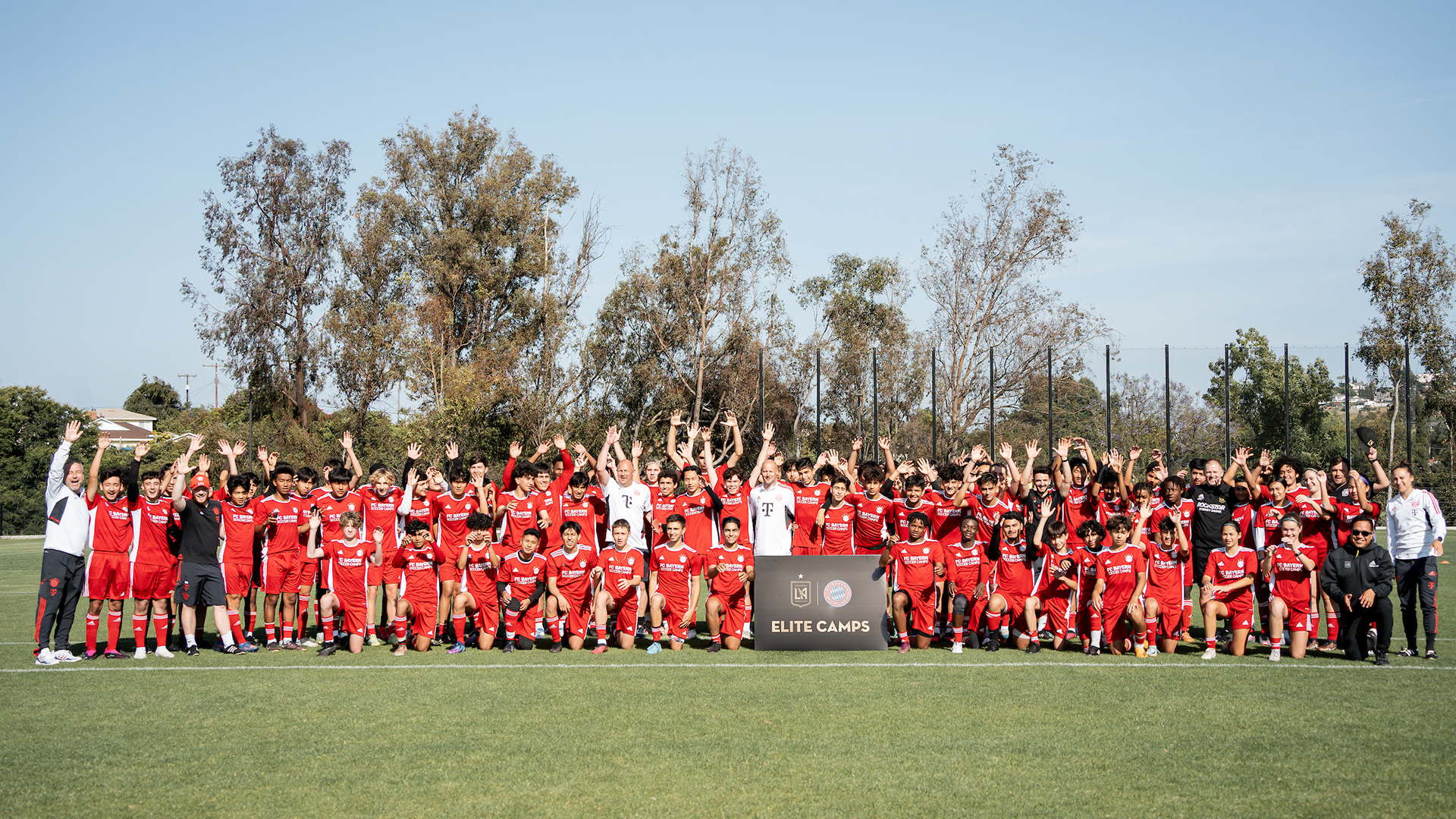 00-fcbayern-football-camps-230608-fcb