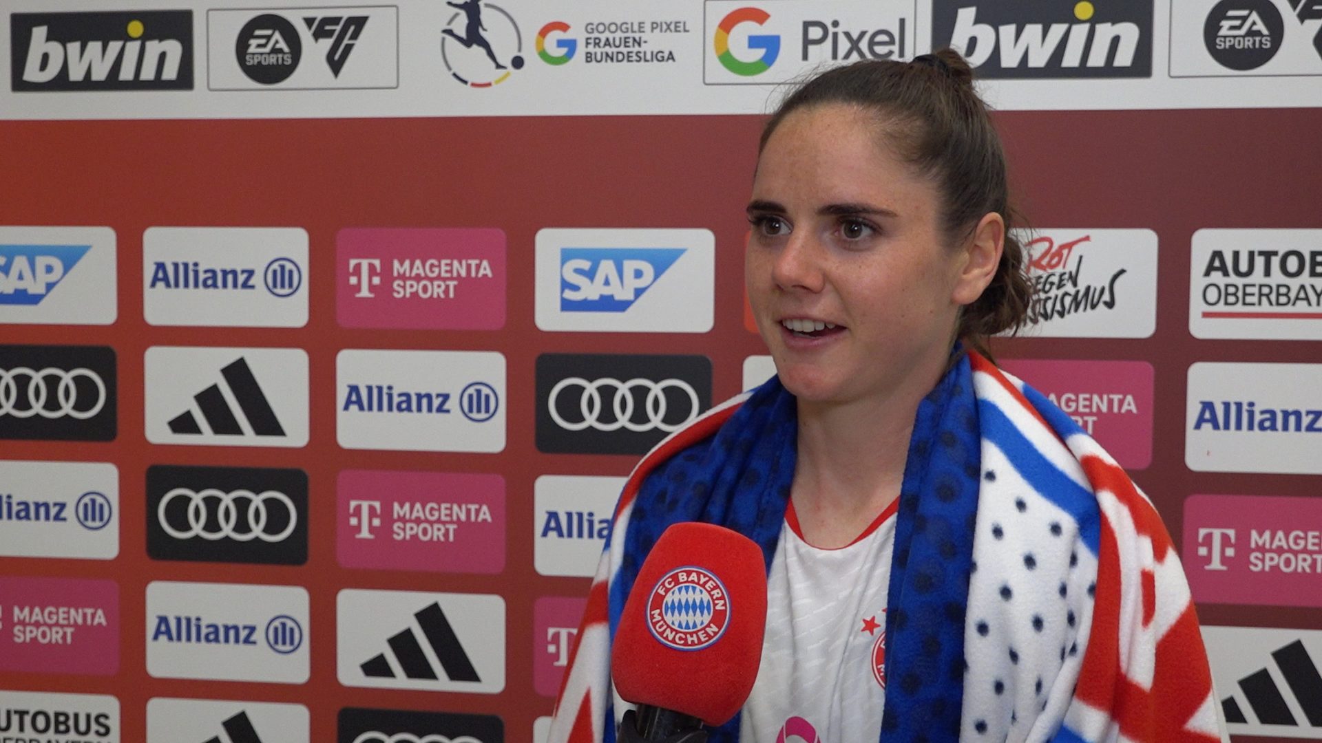 FC Bayern Frauen, Alexander Straus