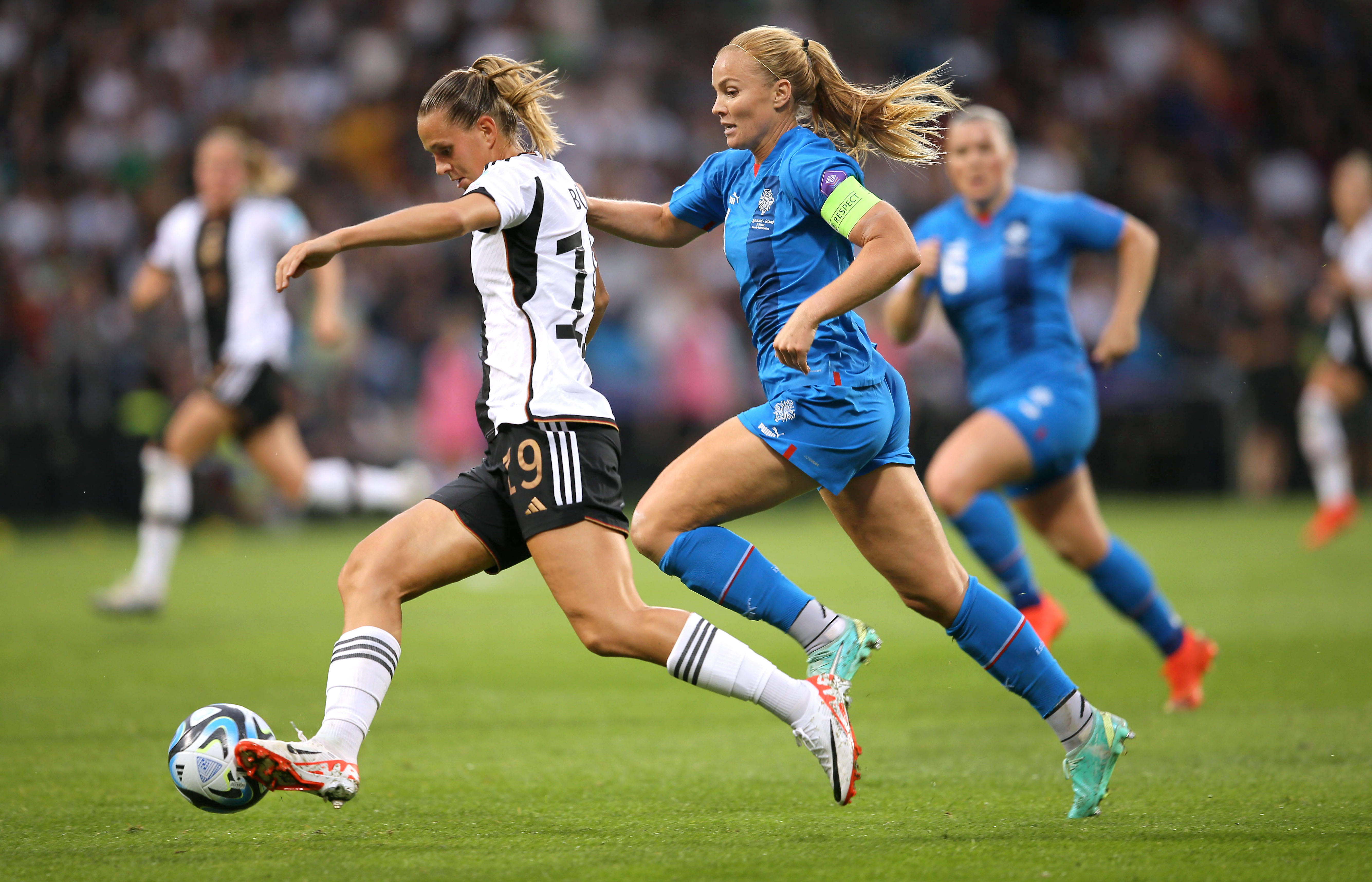 FC Bayern Frauen Laenderspiele