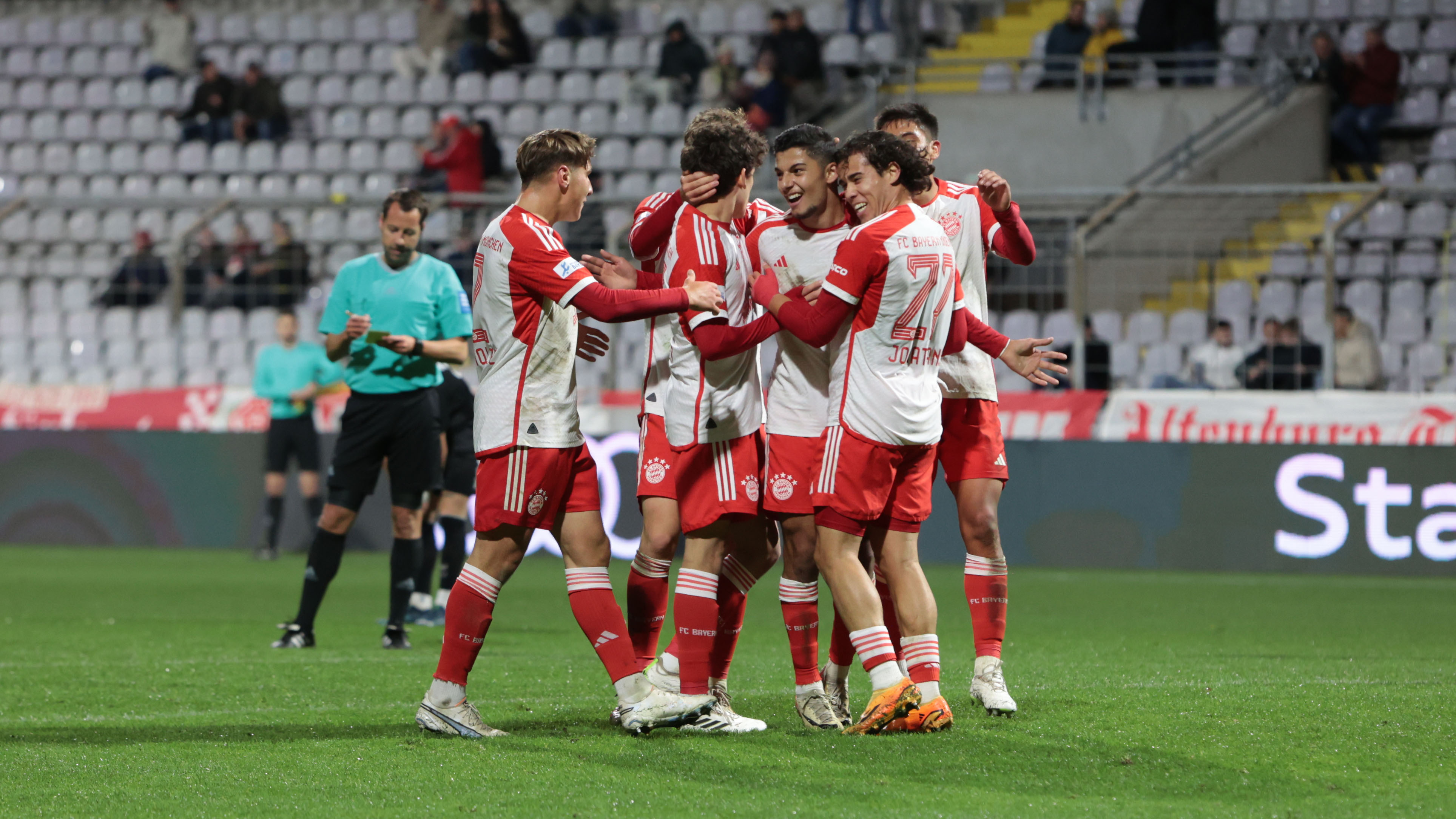 FC Bayern Amateure, Wacker Burghausen