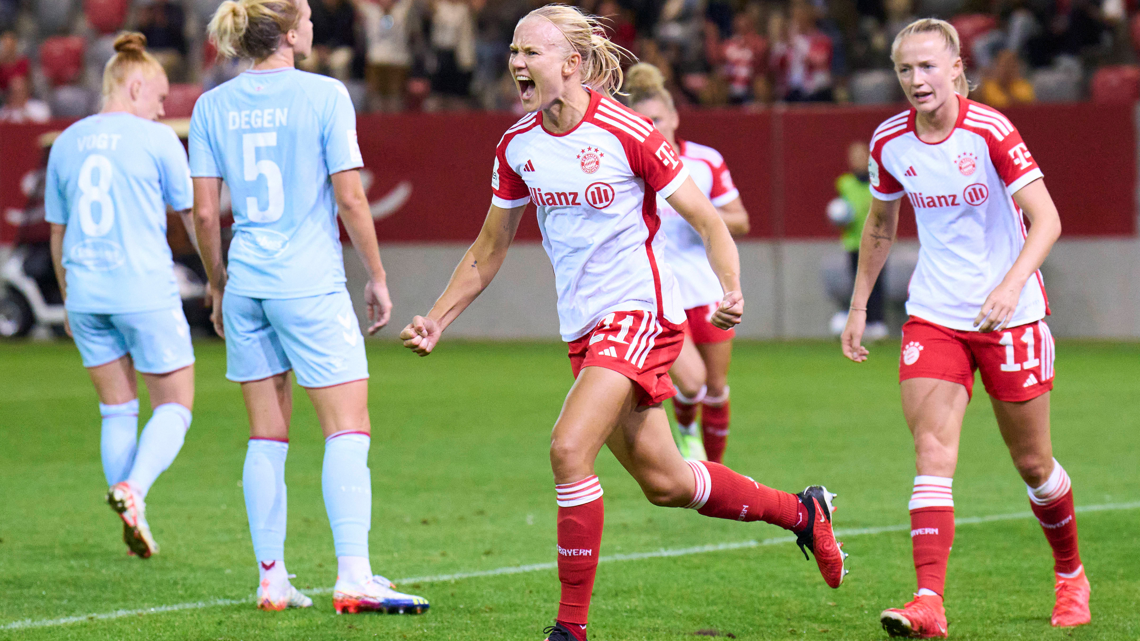 Pernille Harder, FC Bayern Frauen, Köln, Jubel