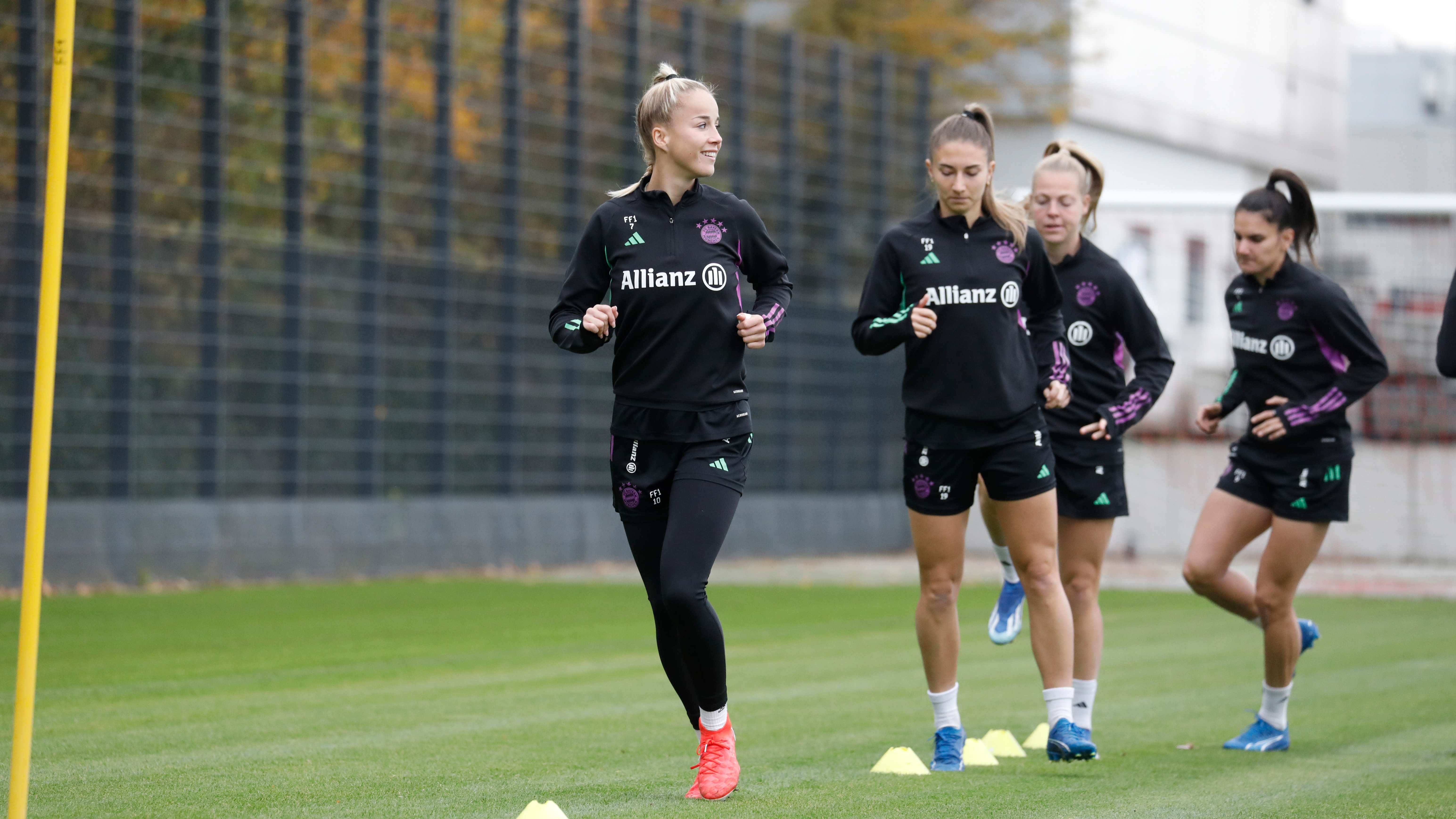 FC Bayern Frauen, Zweikampf