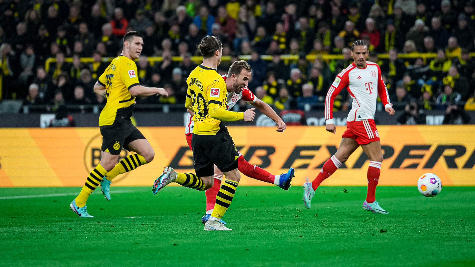 22-dortmund-fcbayern-2311-mel