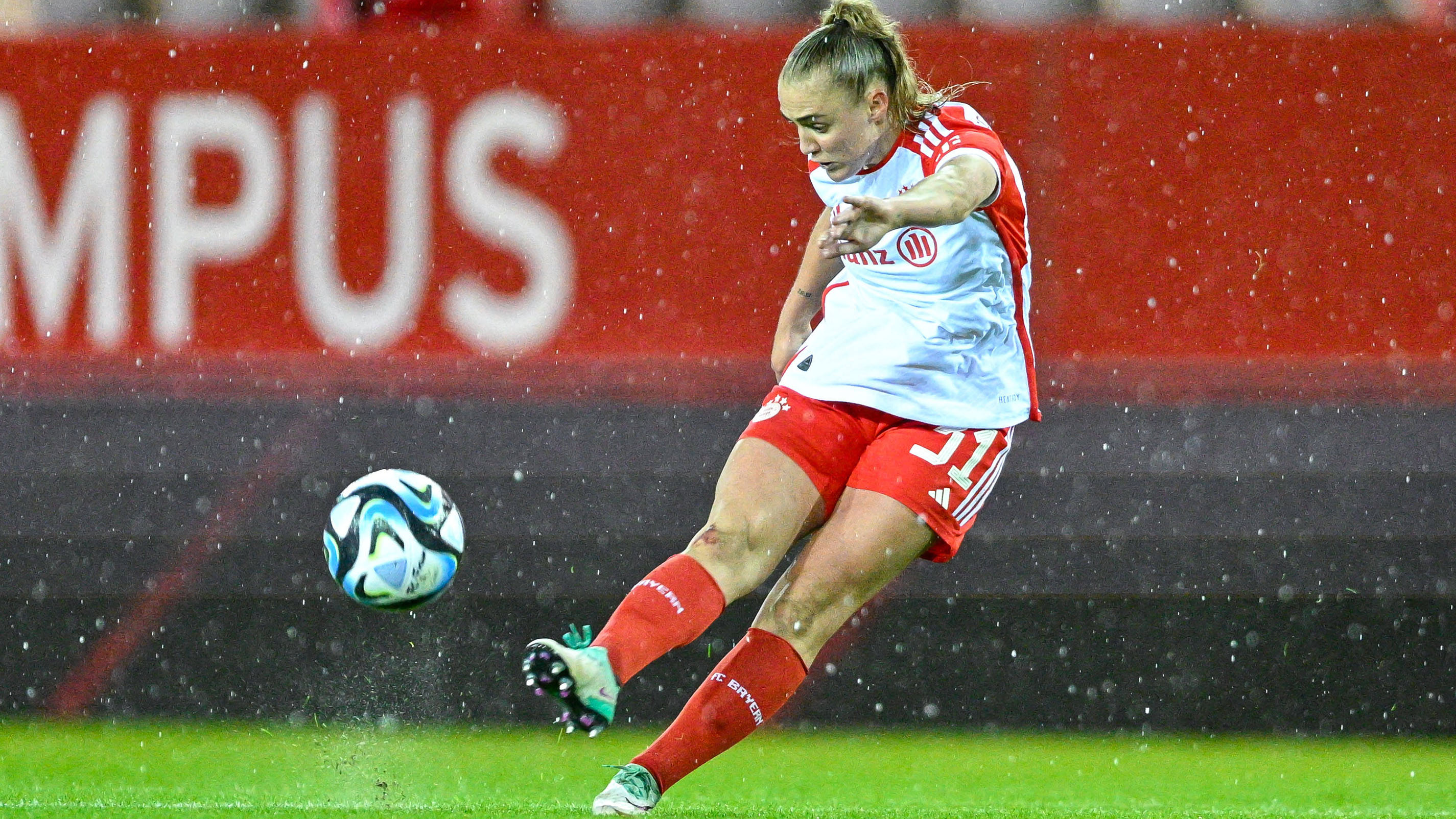 FC Bayern Frauen, Georgia Stanway