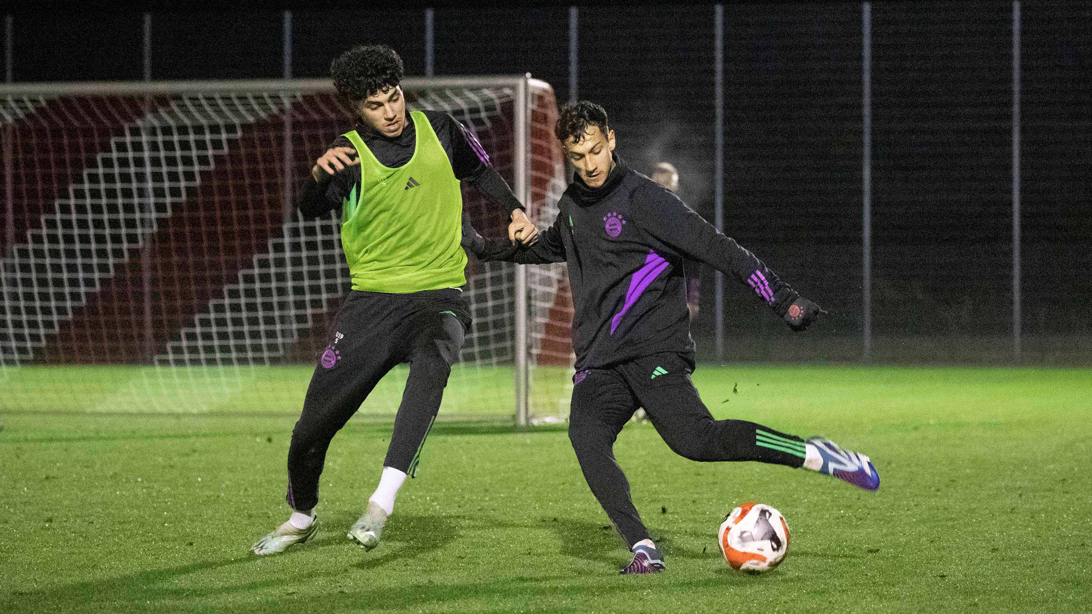 FC Bayern U19 Training