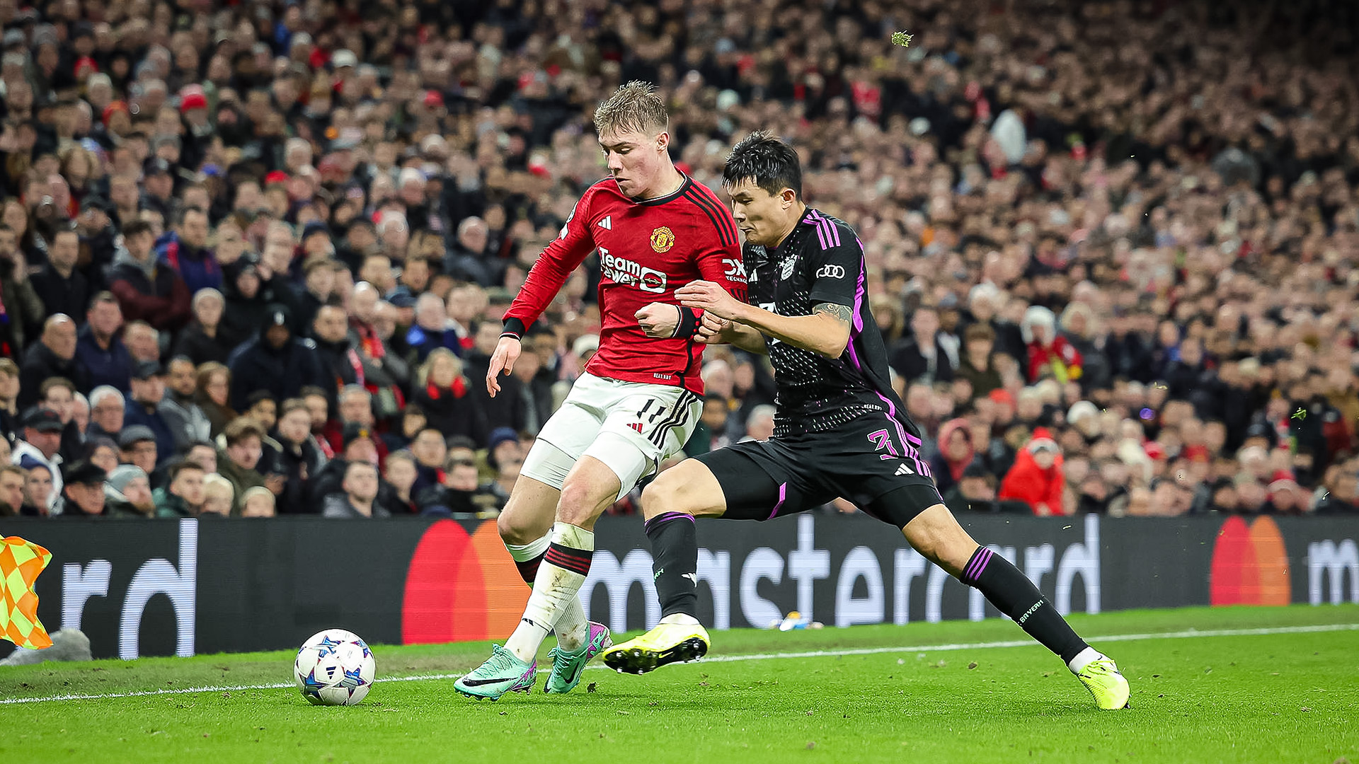 12-manchester-united-fcbayern-231212-ima