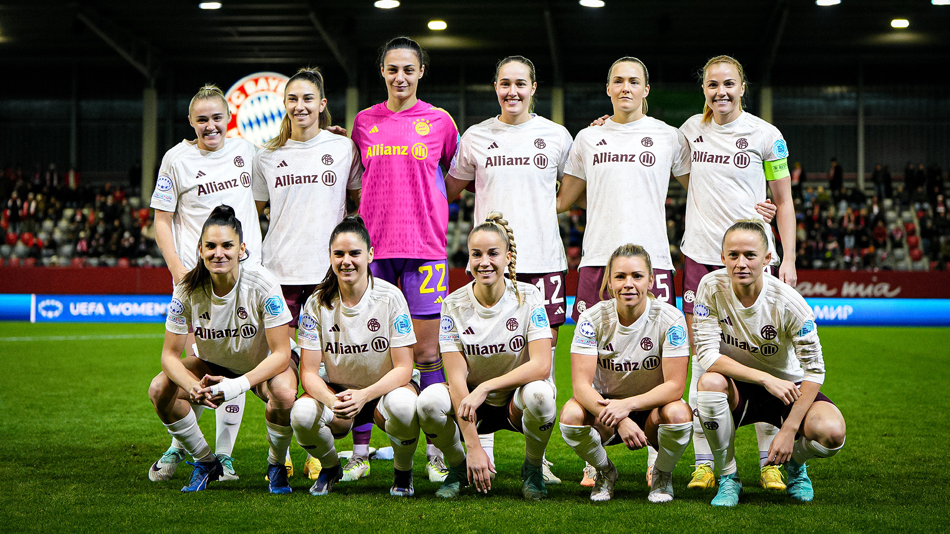 FC Bayern Frauen, Team, Startaufstellung, Mannschaftsfoto