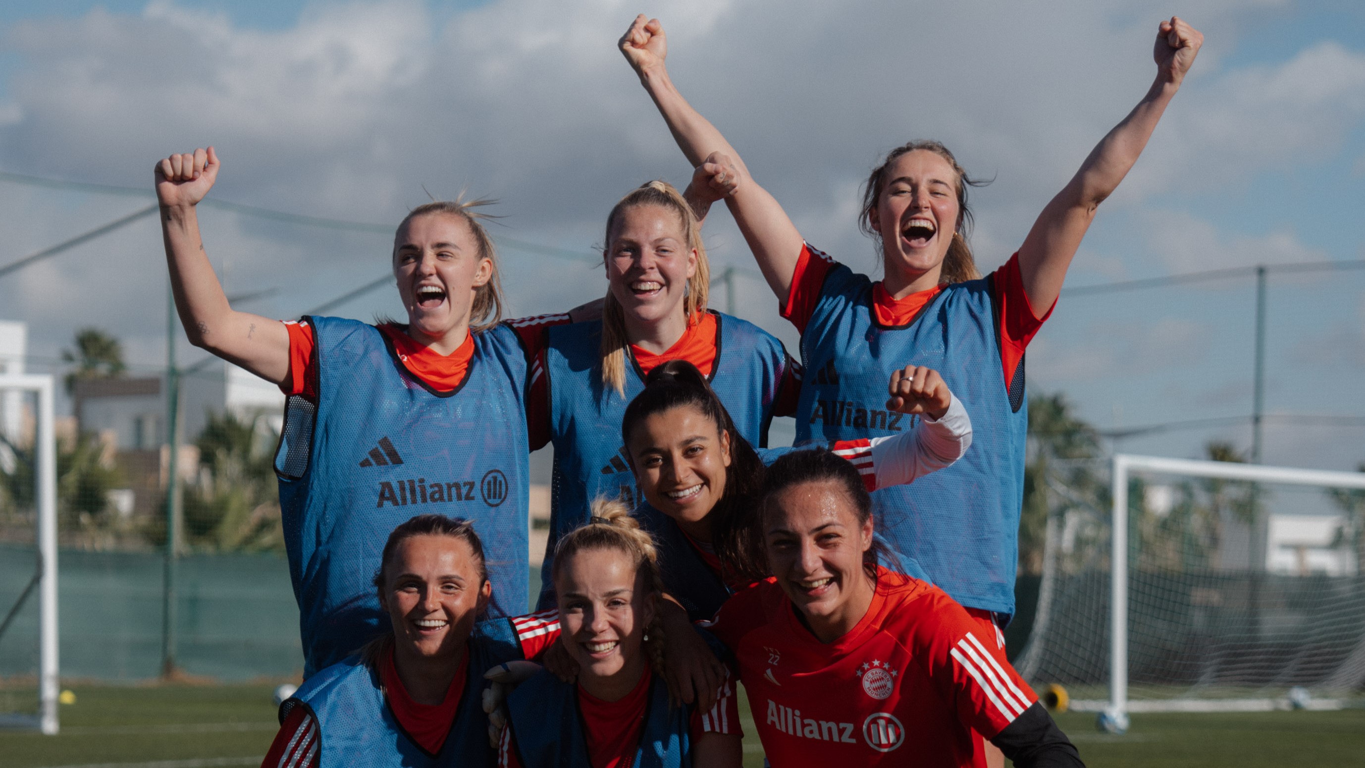 Das Gewinnerteam im Training der FC Bayern Frauen.