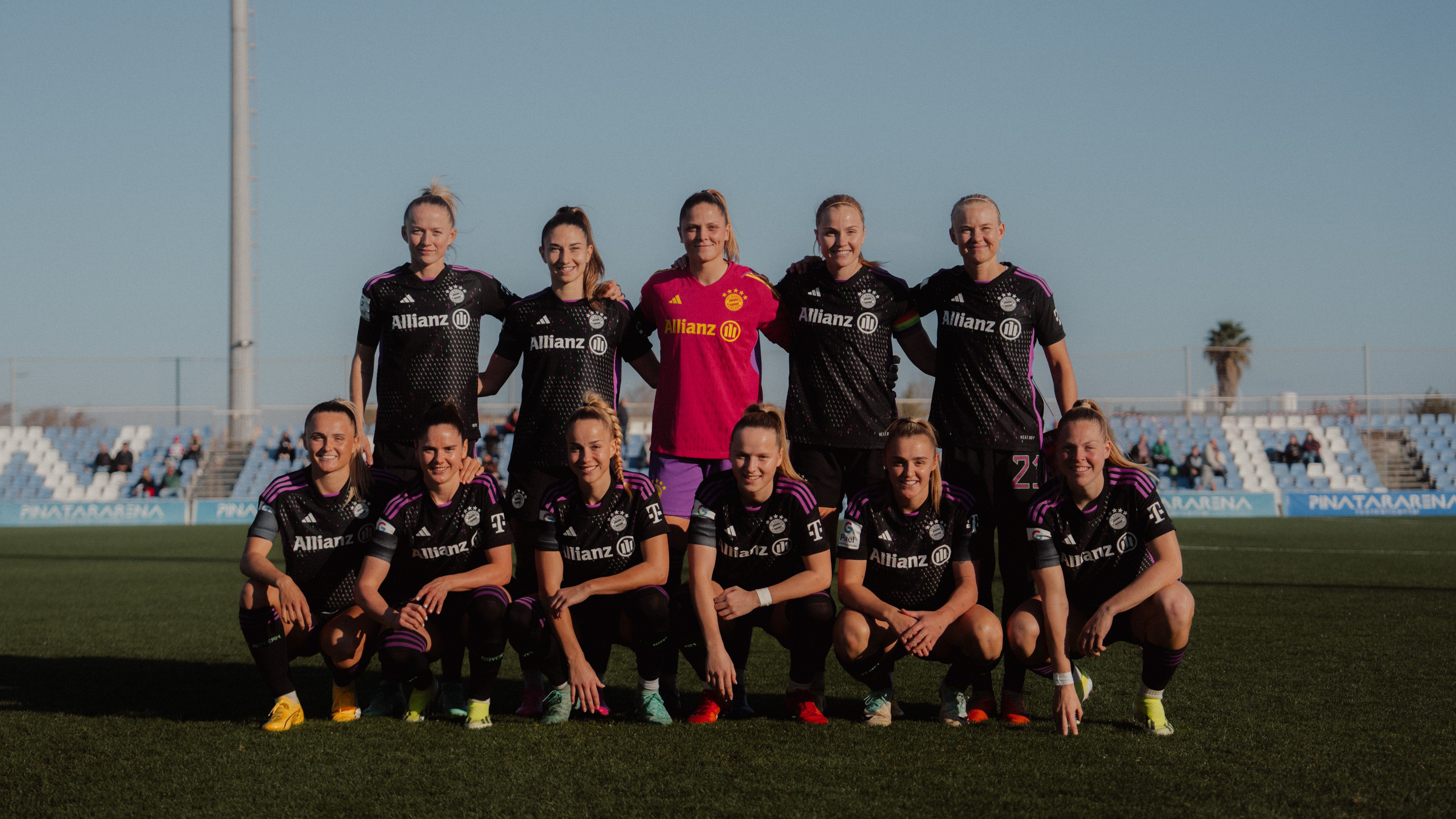 Die Startelf im Testspiel der FC Bayern Frauen gegen Granada CF.