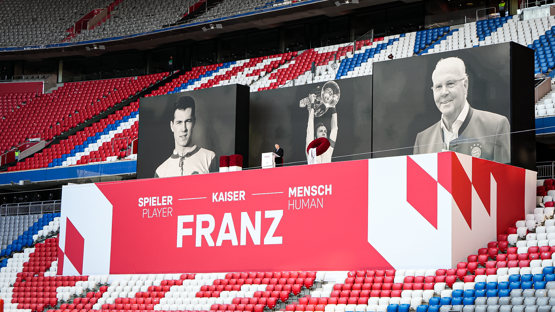 Las imágenes del acto conmemorativo en memoria de Franz Beckenbauer en el Allianz Arena