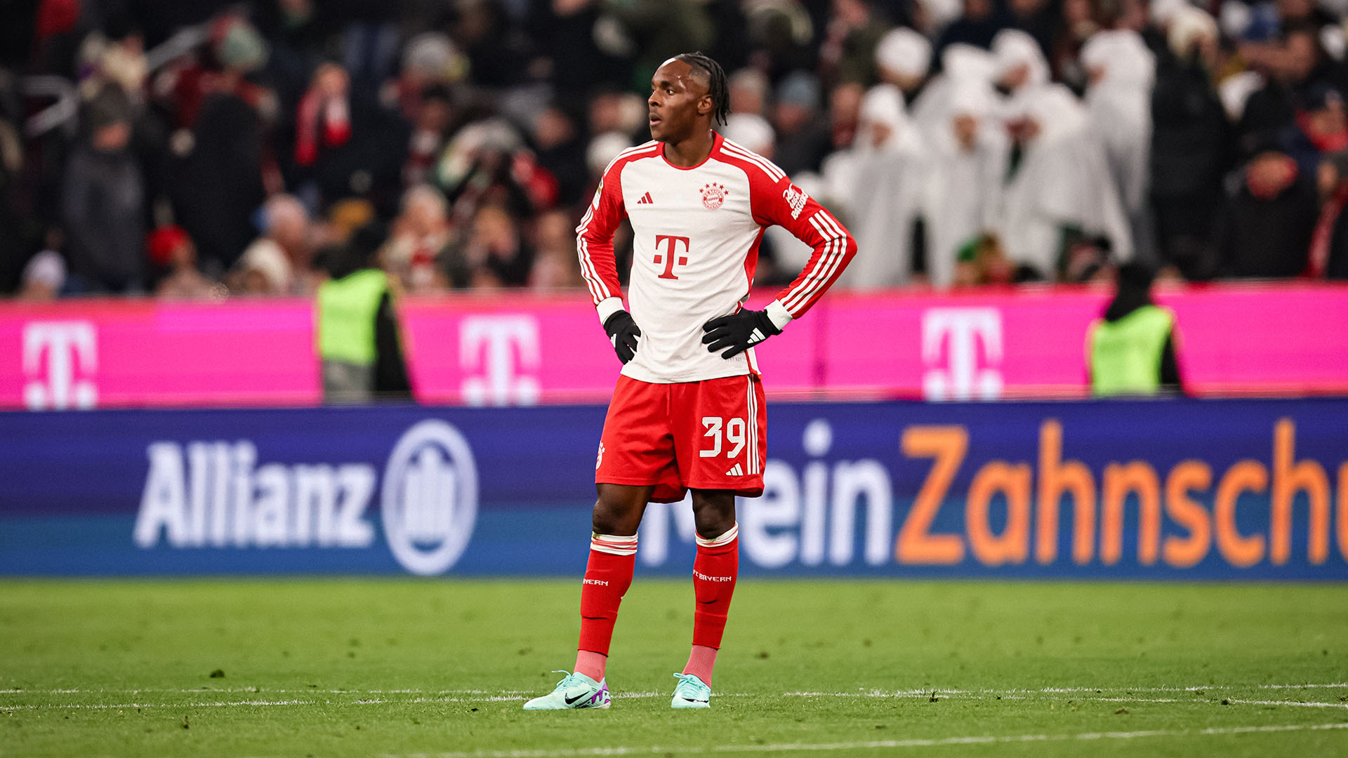 Mathys Tel vom FC Bayern